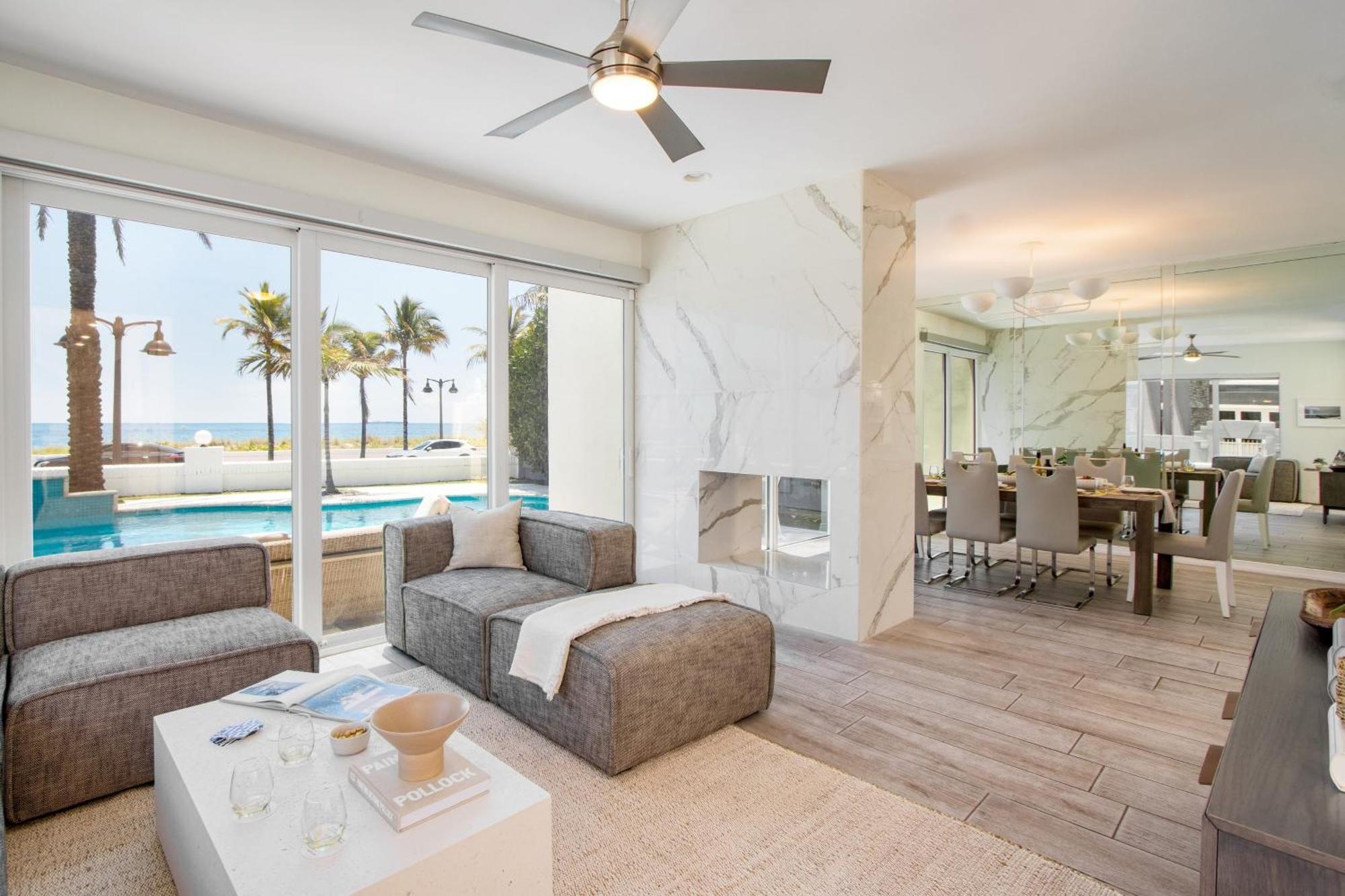 Sea Breeze By Avantstay Across From Lauderdale Pool Out Door Dining Fire Pit Holiday home Fort Lauderdale