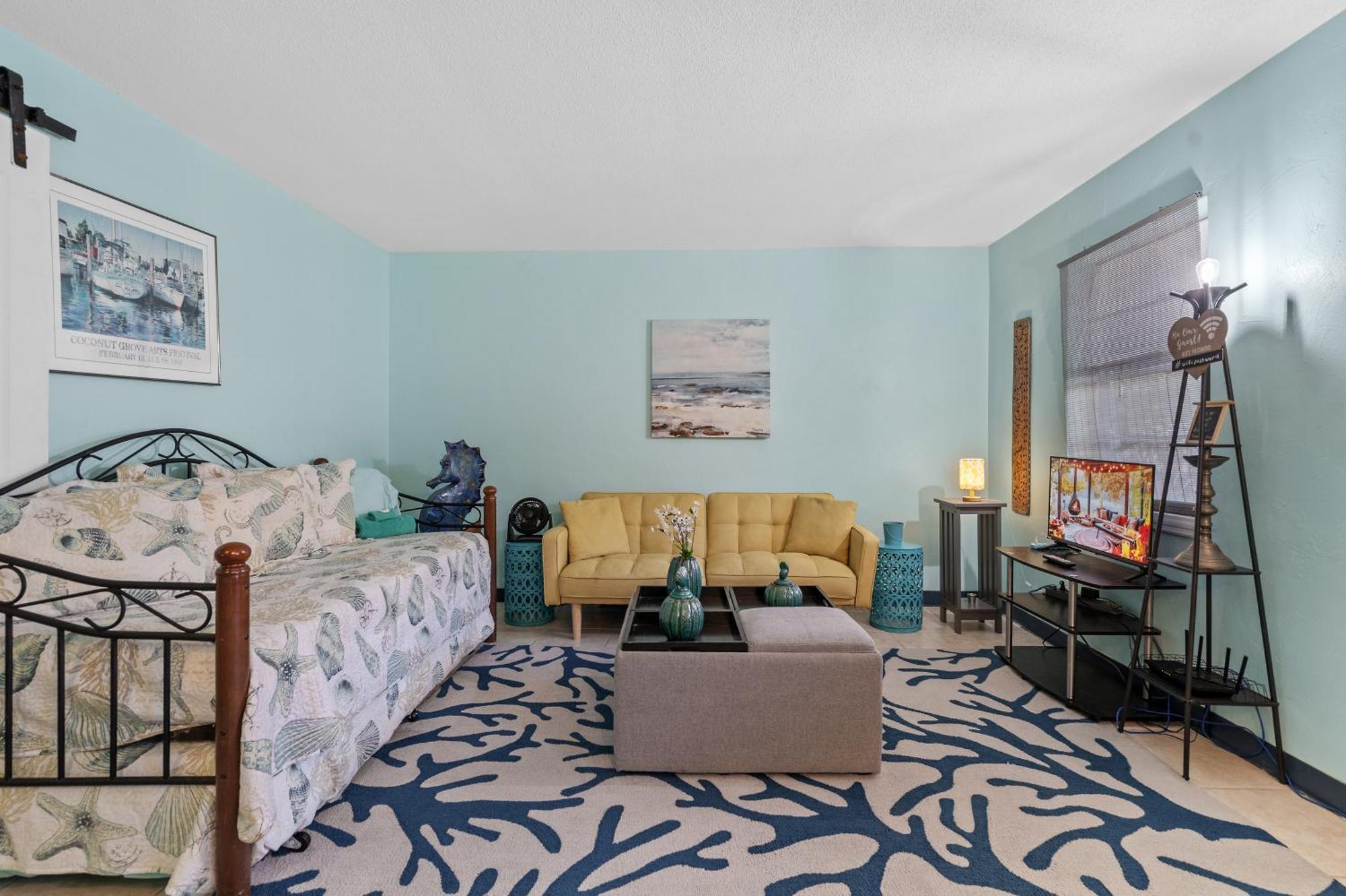Apartment Blue Bell