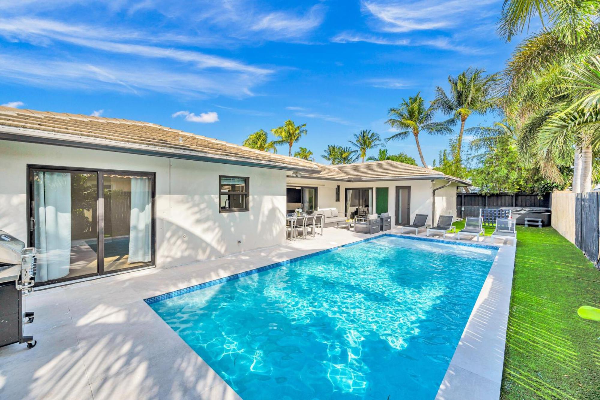 Open Concept Proximity Lush Neighborhood Pearl Key * Fort Lauderdale