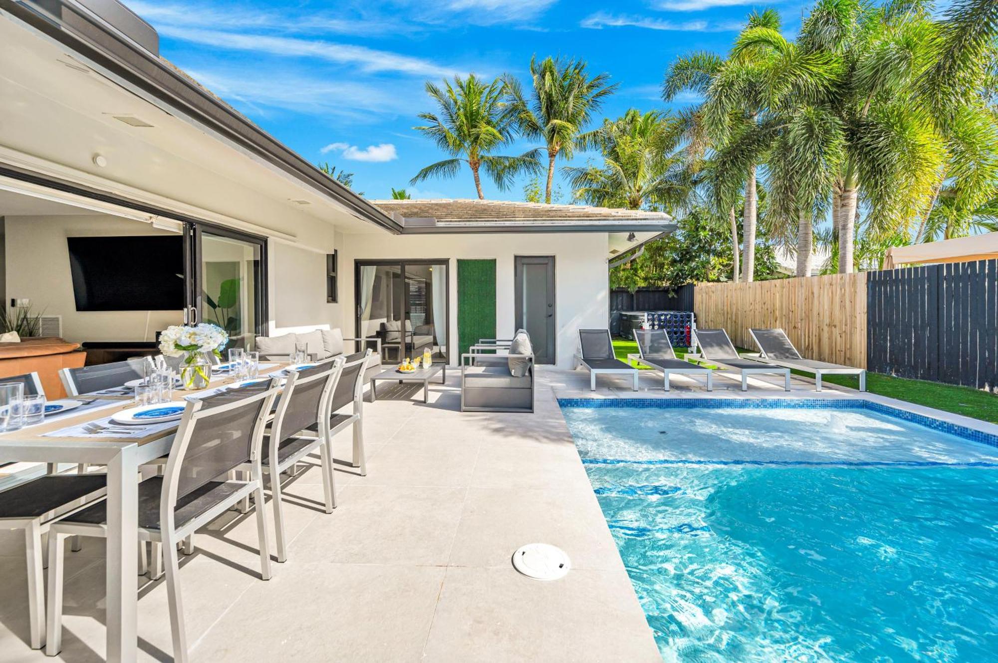 Open Concept Proximity Lush Neighborhood Pearl Key Holiday home