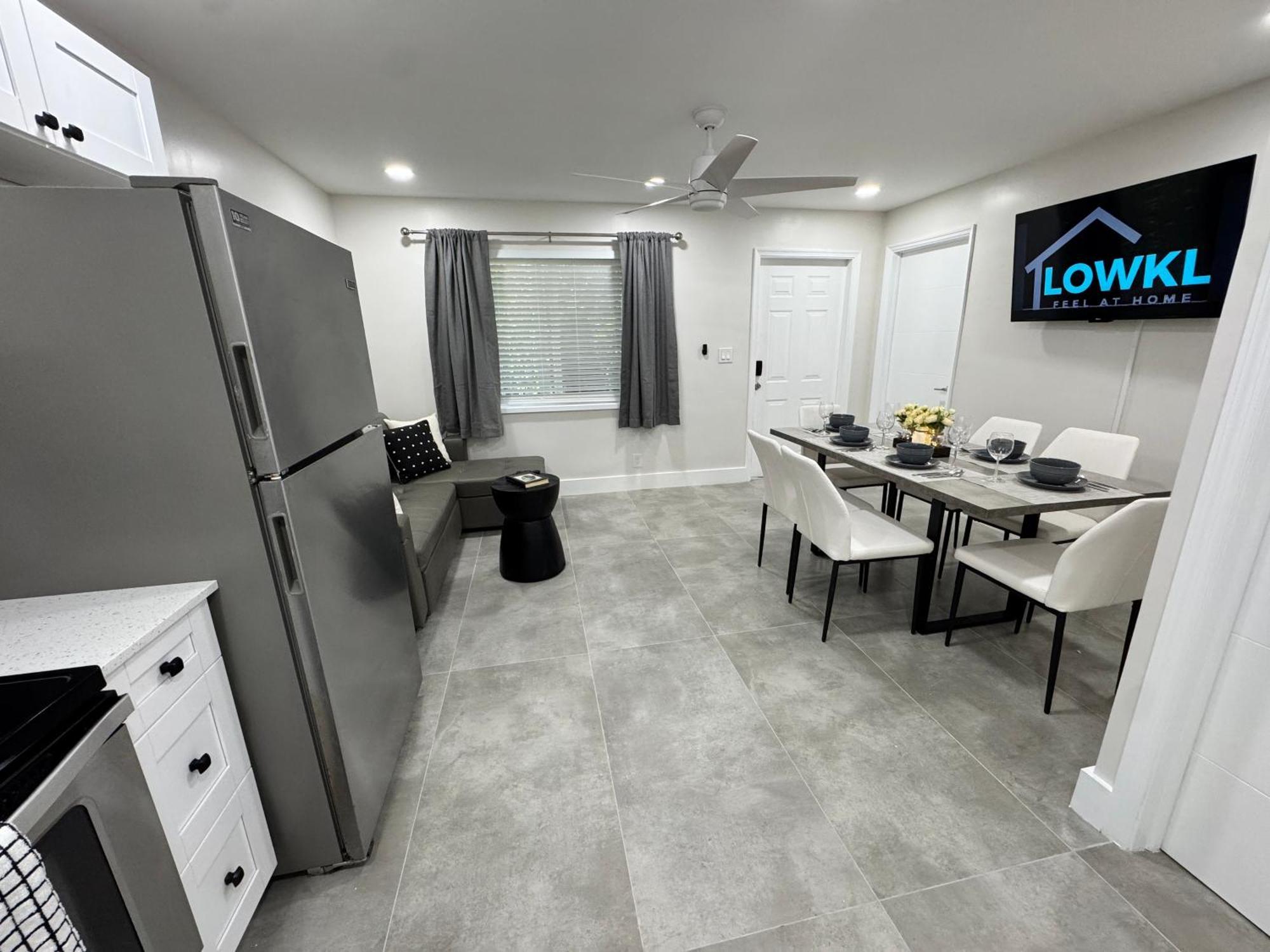 The Jasmine By Lowkl Apartment