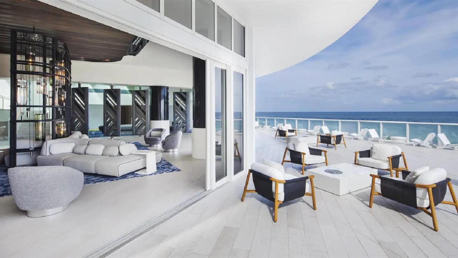 One Lux At W Residences *
