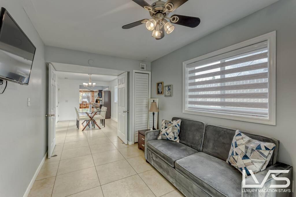 Casadelmar- Outdoor Oasis Heated Pool 5 Min 2 Holiday home Fort Lauderdale