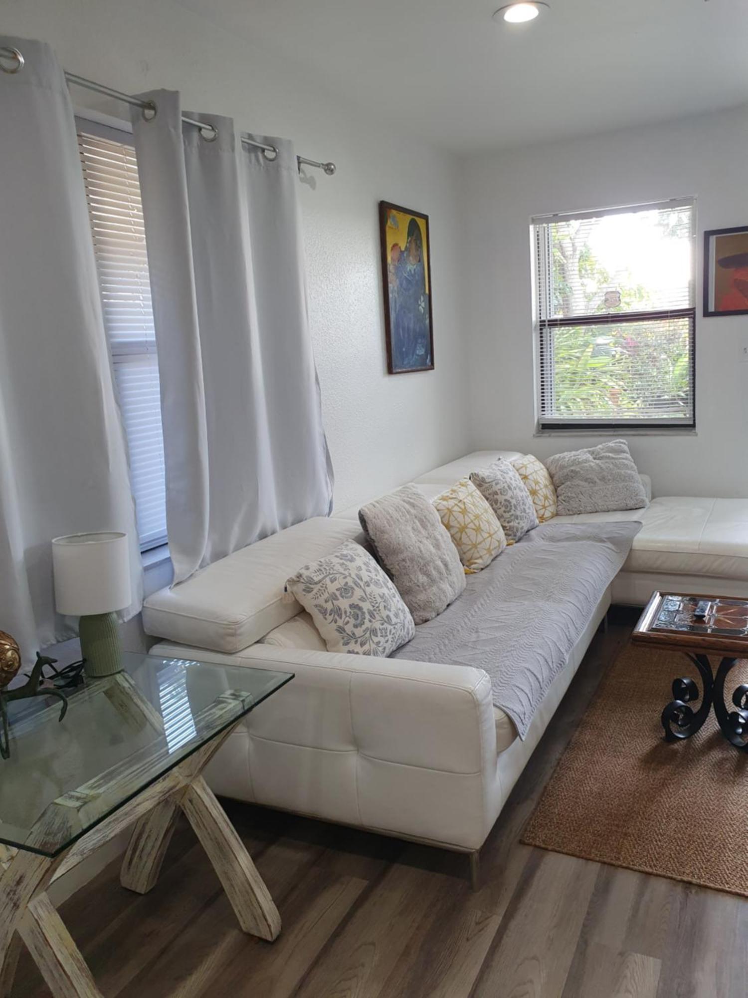 Apartment Tropical Hideaway!
