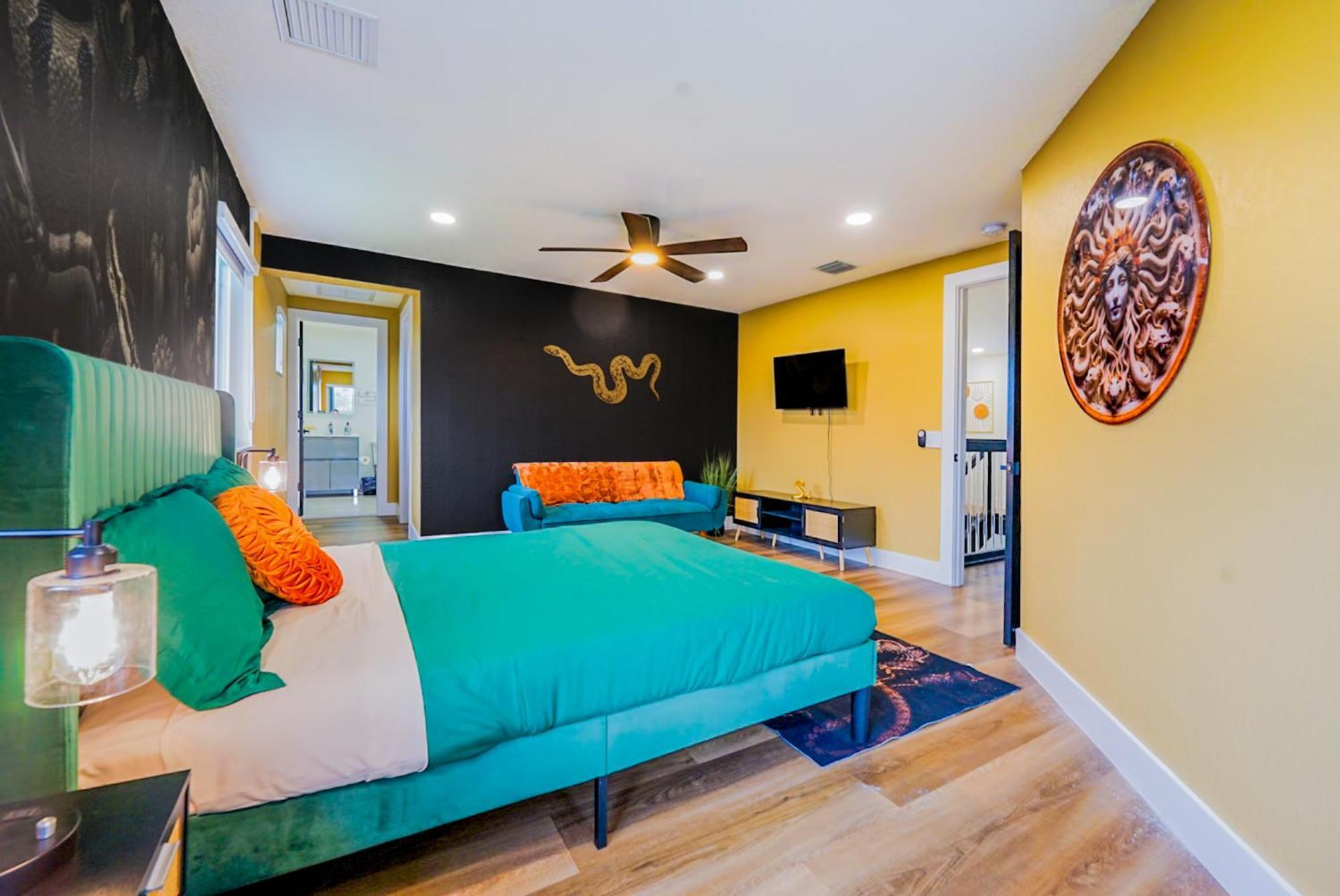 Casa Olympus Lauderdale - Walk To The Beach!