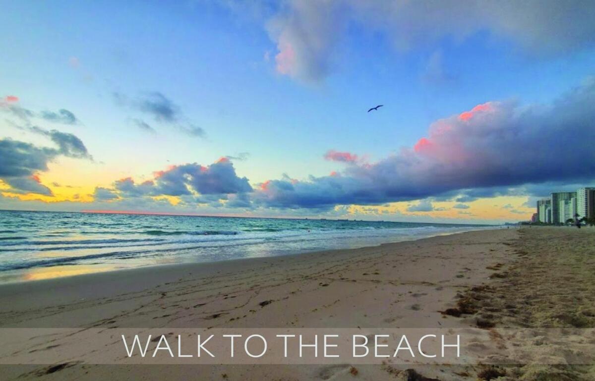 Charming Waterfront Walk To With Pool *