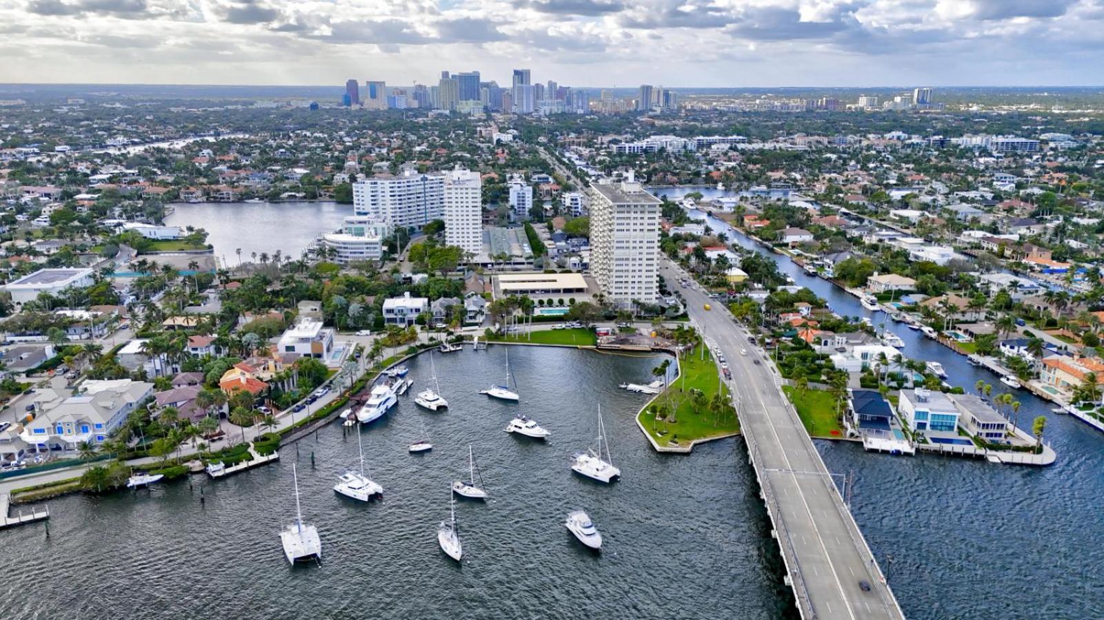 Banyan St. Off Olas- Steps To The Fort Lauderdale