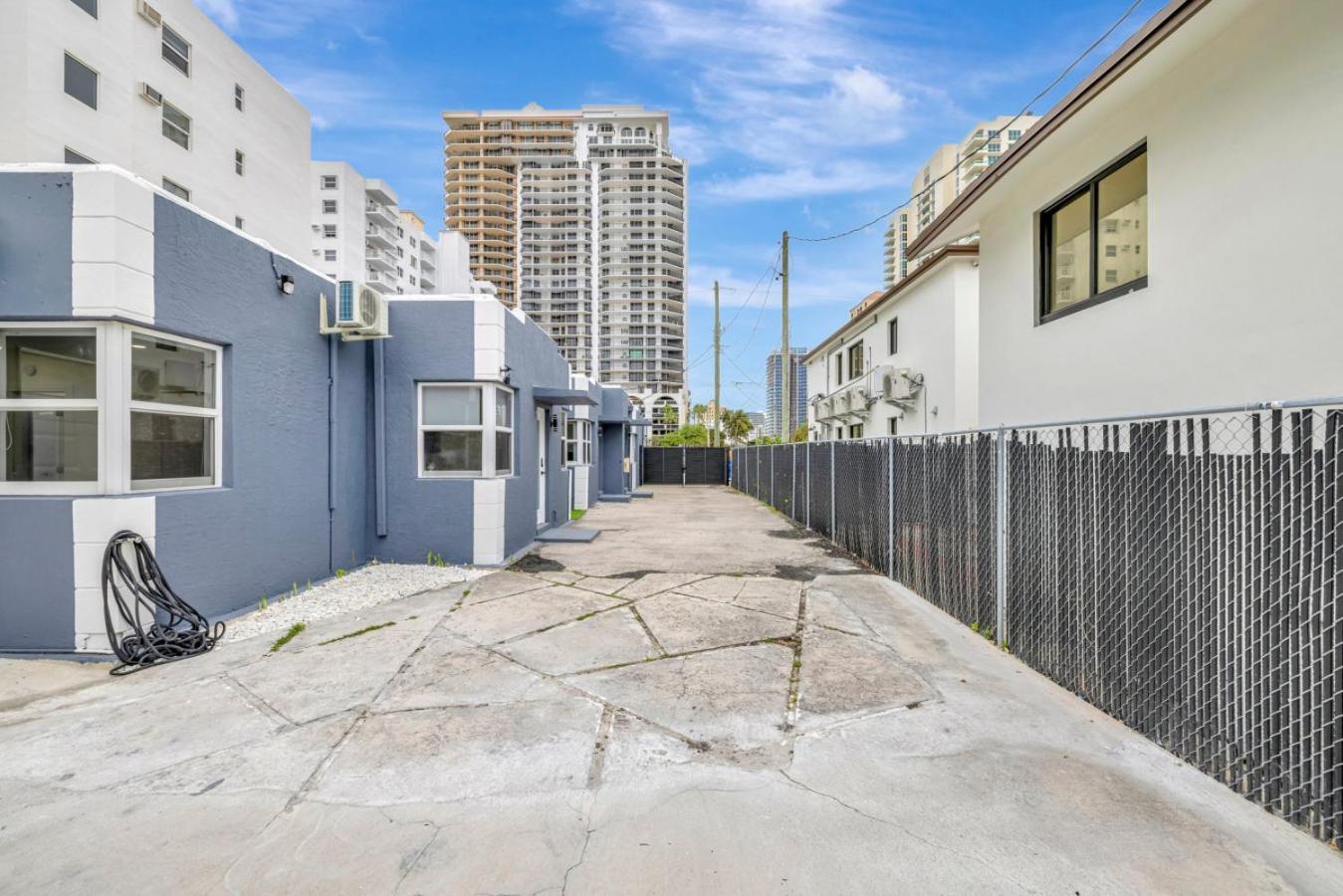 Banyan St. Off Olas- Steps To The