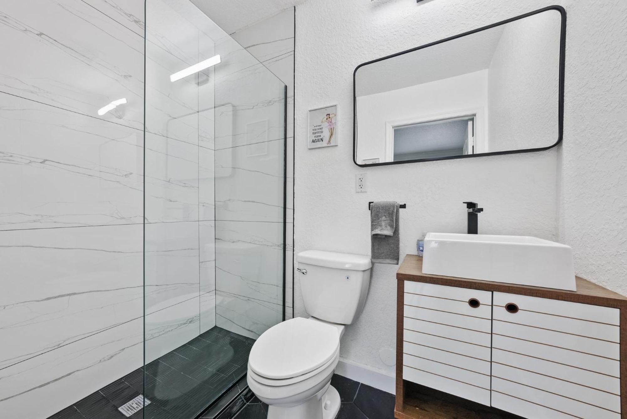 Groups Welcome! Private Boutique - Sleeps 18 Fort Lauderdale