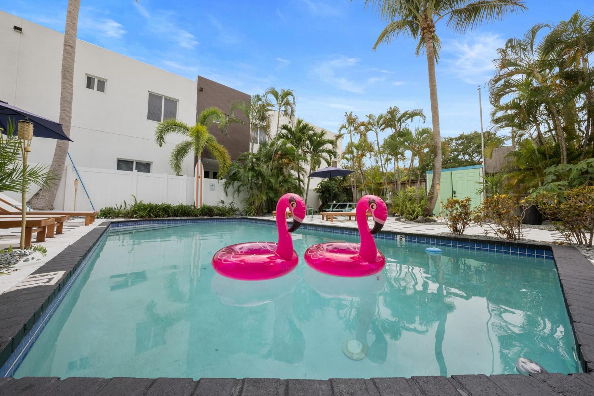 Groups Welcome! Private Boutique - Sleeps 18 Fort Lauderdale