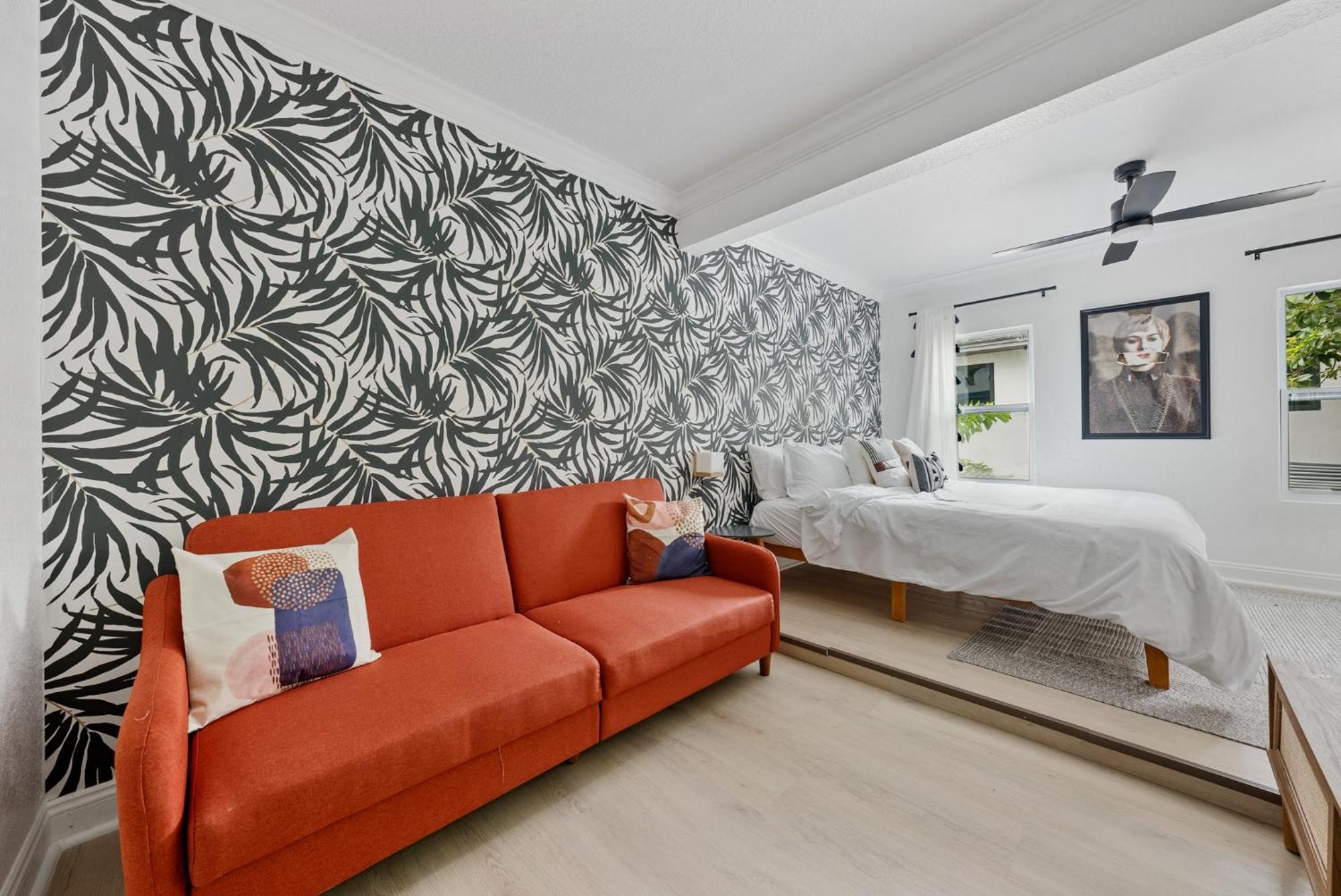 Groups Welcome! Private Boutique - Sleeps 18 * Fort Lauderdale