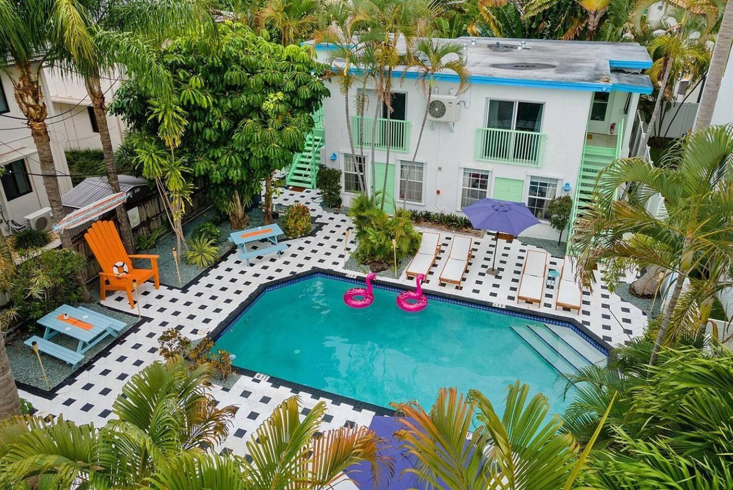 Groups Welcome! Private Boutique - Sleeps 18 Fort Lauderdale