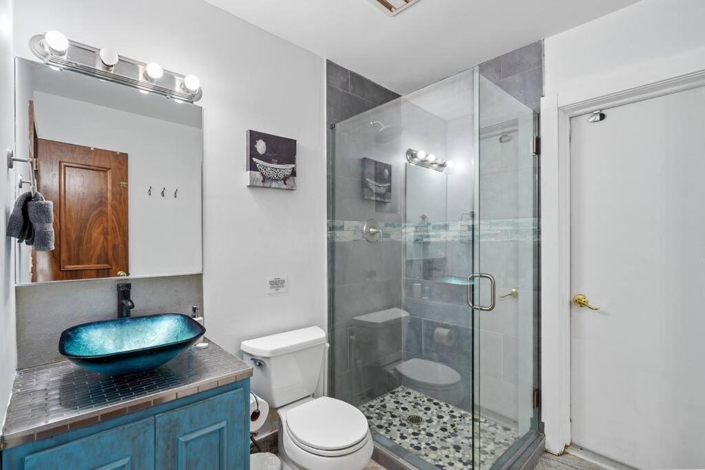 Villa Pool & Hot Tub! Historic Fl Charm! Billiard & Ping Pong, Walk To The Fort Lauderdale
