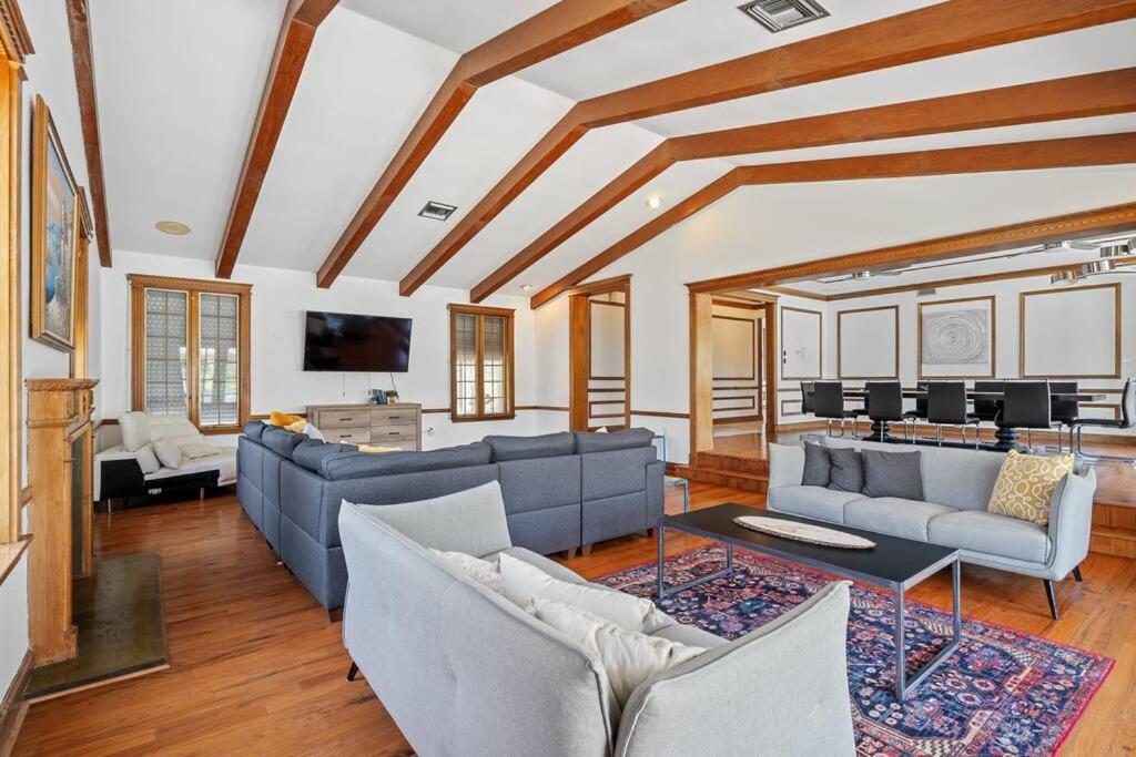 Pool & Hot Tub! Historic Fl Charm! Billiard & Ping Pong, Walk To The