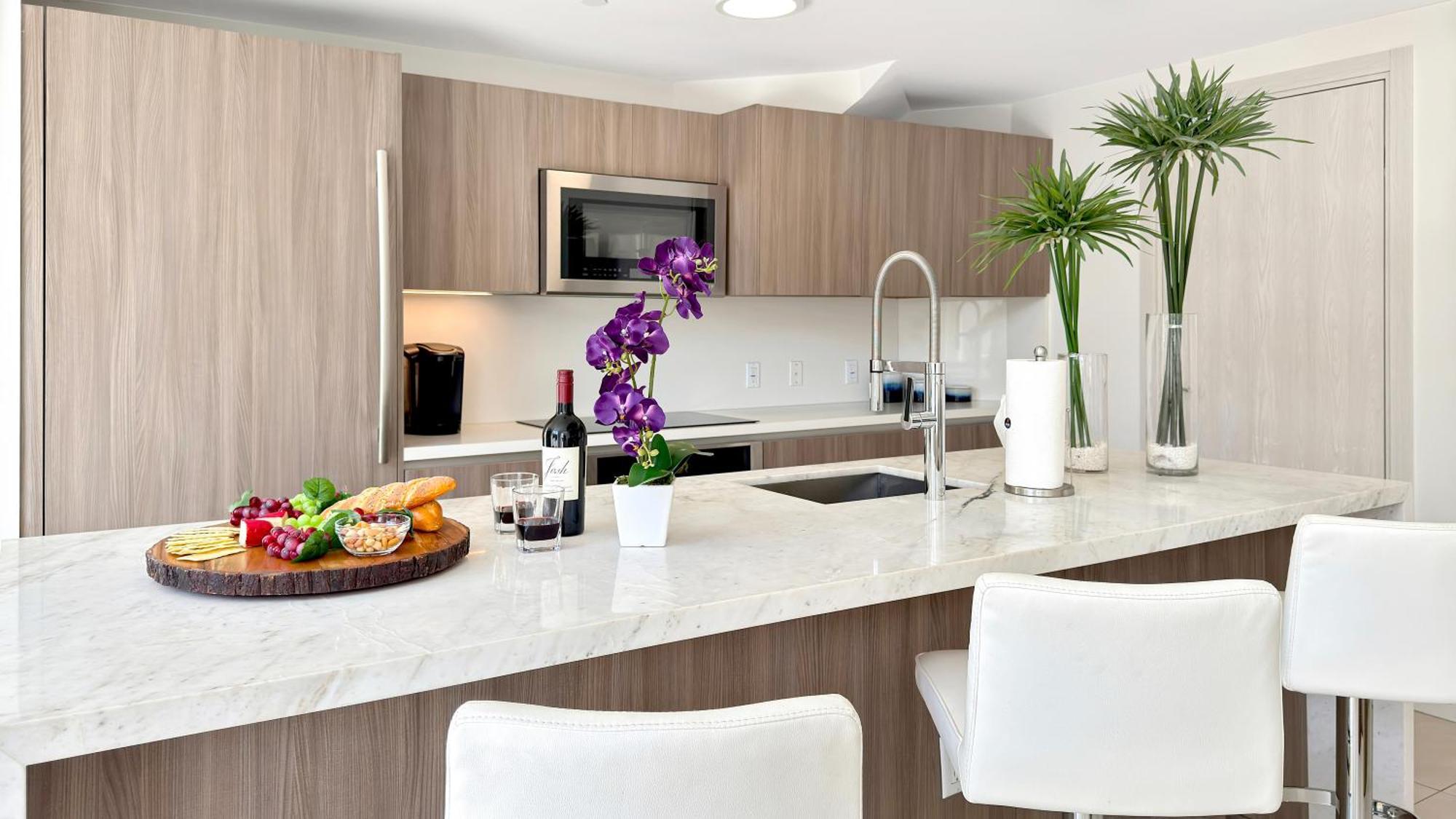 Holiday home Tiffany Tides - Resort-style Townhome - Gym, Rooftop Pool And Sauna *