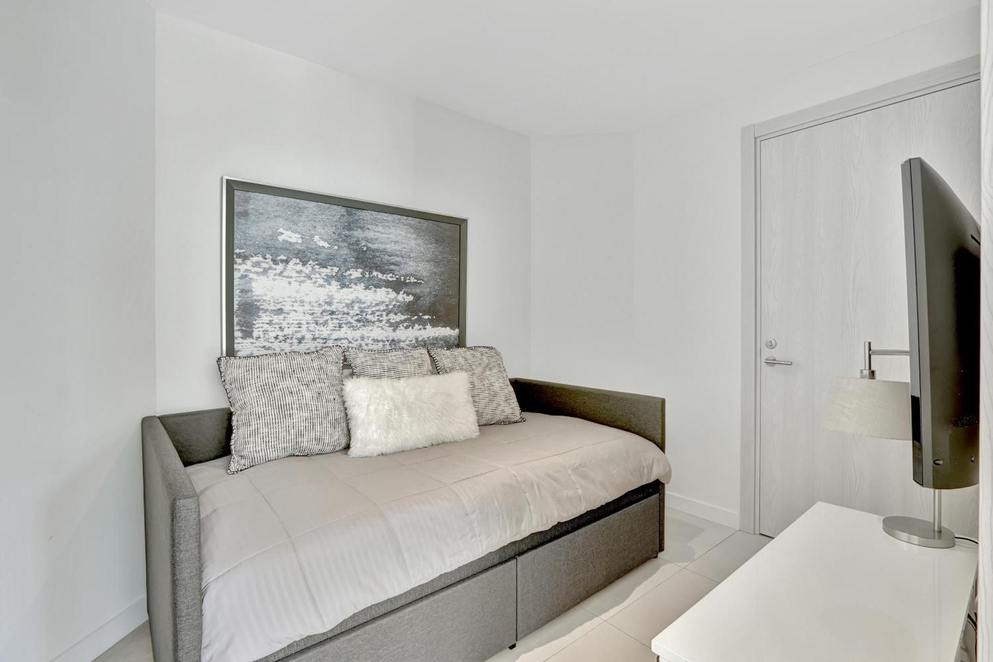 Tiffany Tides - Resort-style Townhome - Gym, Rooftop Pool And Sauna *