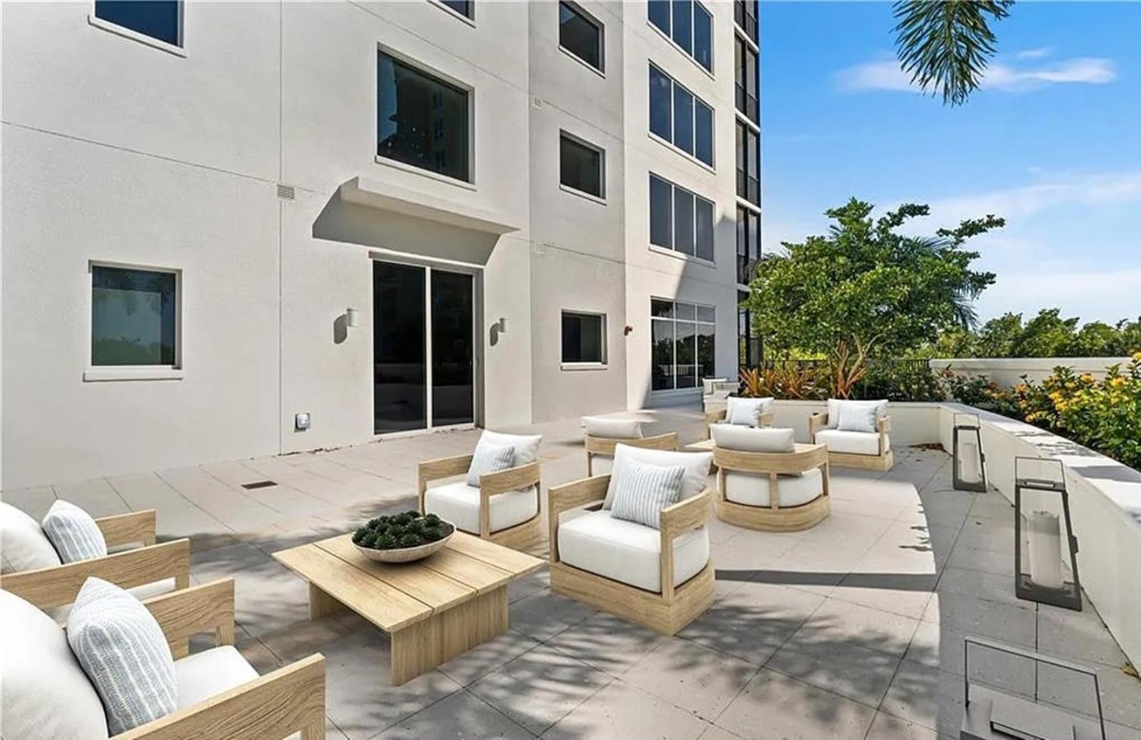 Stunning 3-bedroom With Expansive Lanai Fort Lauderdale