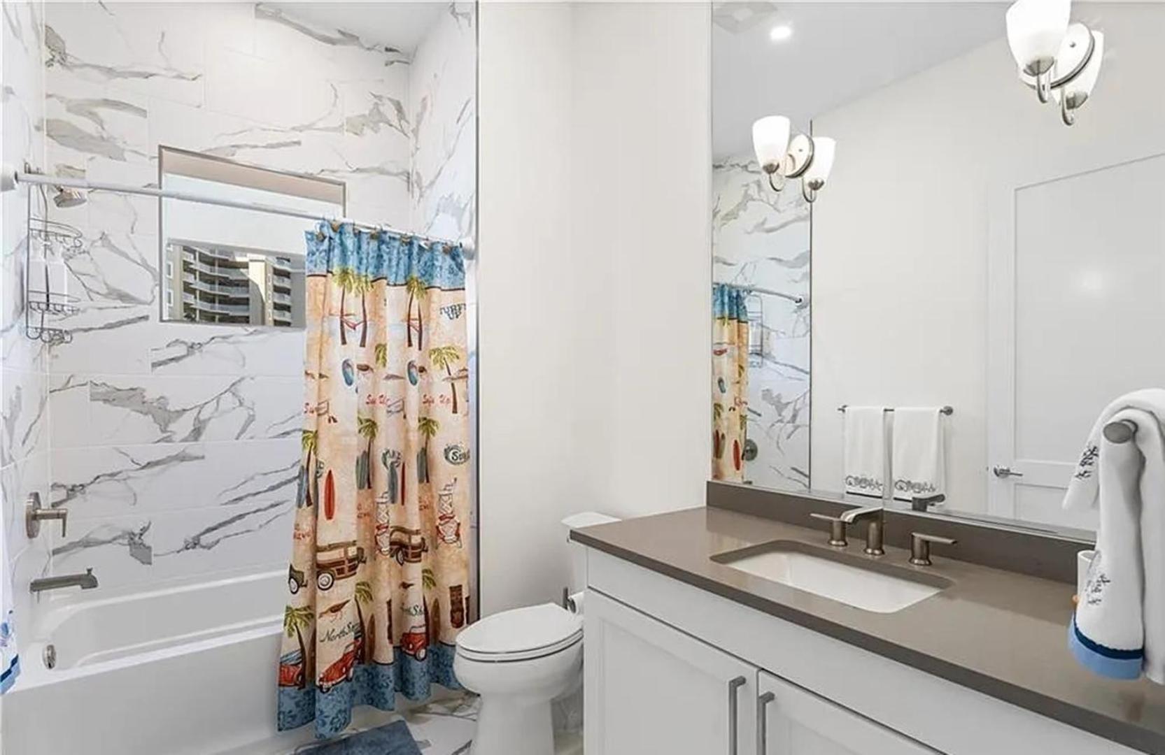 Apartment Stunning 3-bedroom With Expansive Lanai Fort Lauderdale