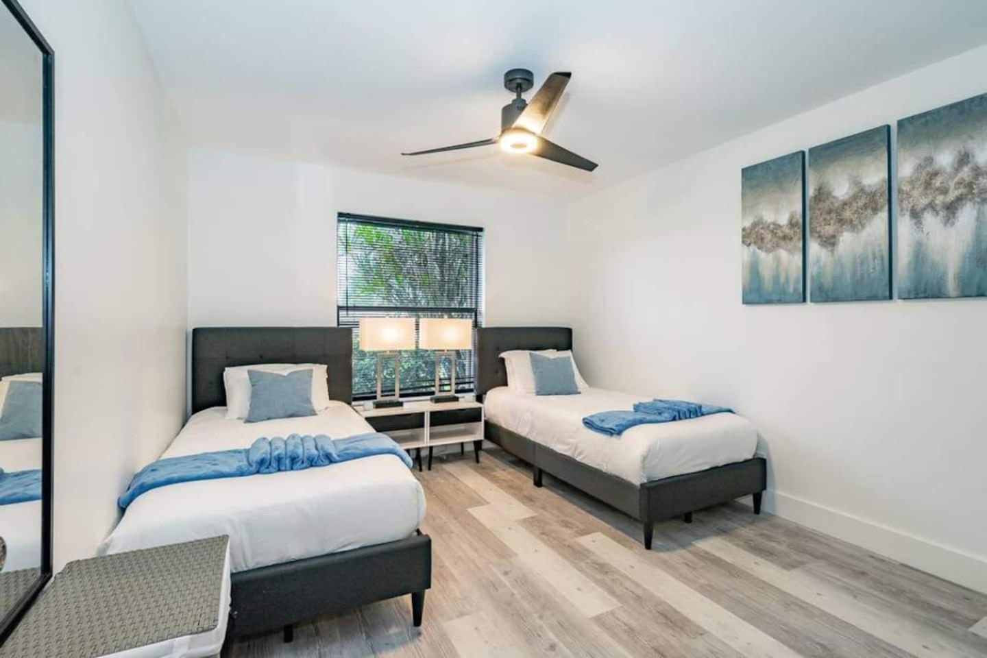 Villa Fox Private Resort-heated Pool, Spa-downtown&beach