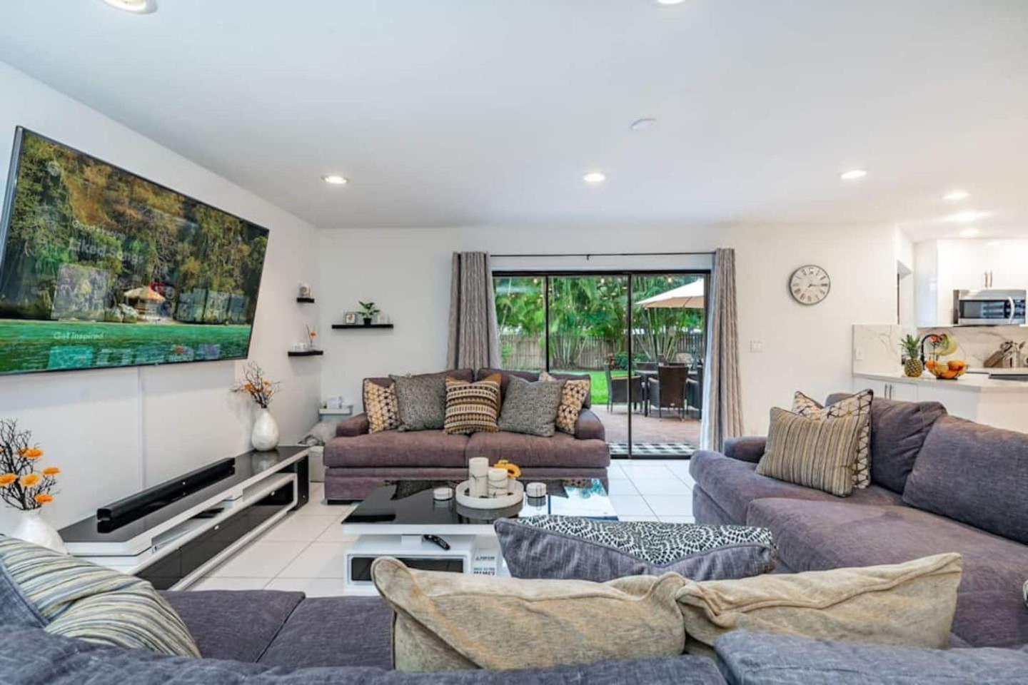 Fox Private Resort-heated Pool, Spa-downtown&beach