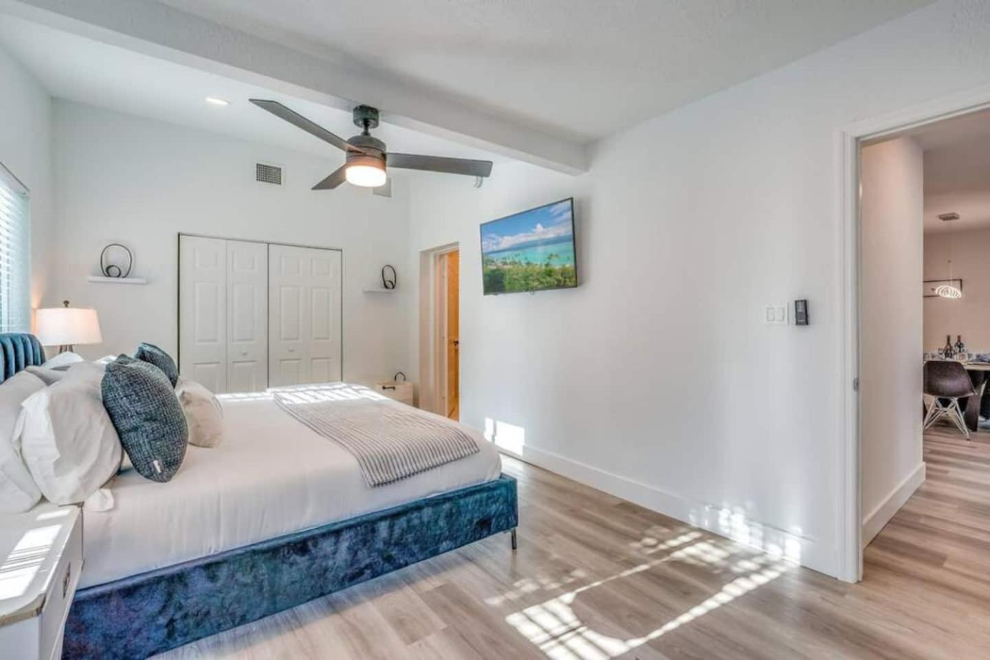 Fox Private Resort-heated Pool, Spa-downtown&beach Villa *
