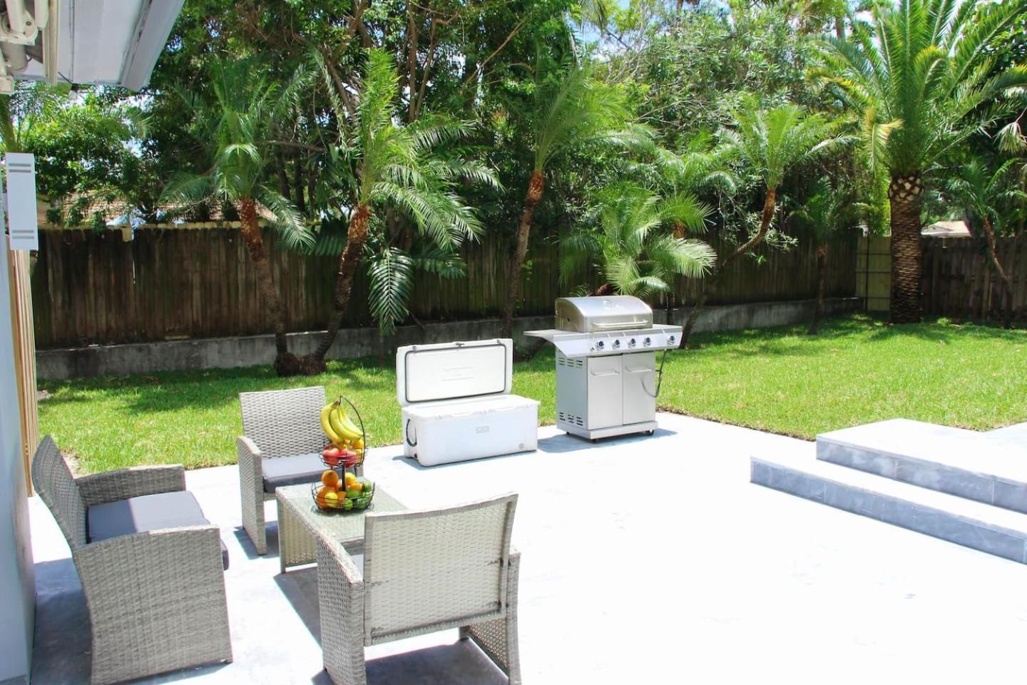 Fox Private Resort-heated Pool, Spa-downtown&beach Villa
