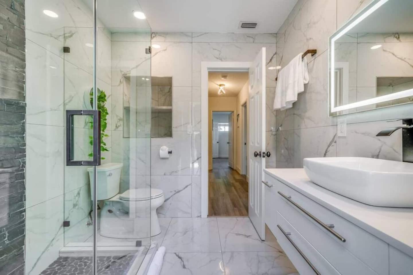 Fox Private Resort-heated Pool, Spa-downtown&beach Villa
