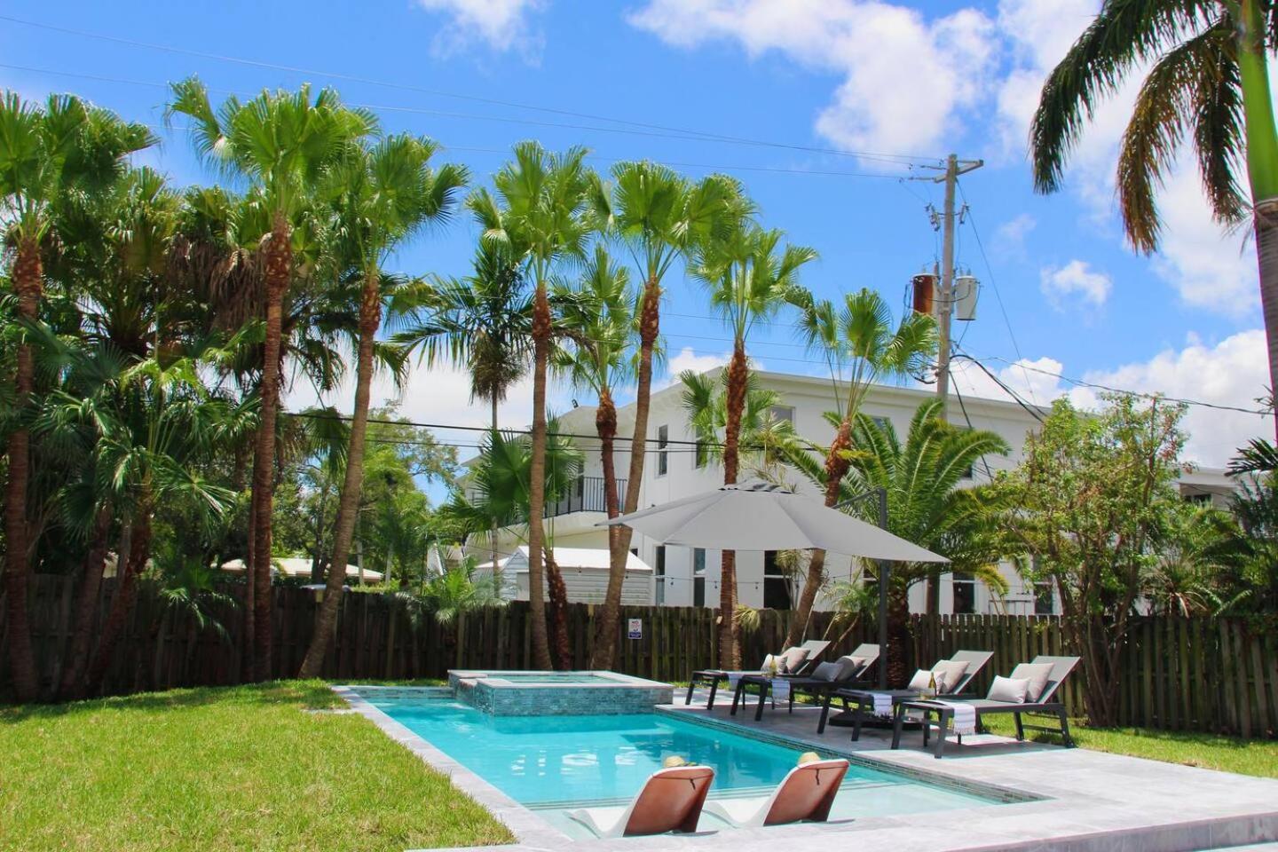 Fox Private Resort-heated Pool, Spa-downtown&beach Villa *