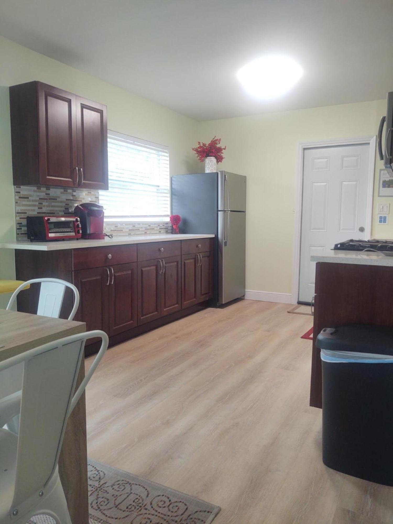 Holiday home Family, Couples Retreat Near Airport, Cruise Port & Beaches *