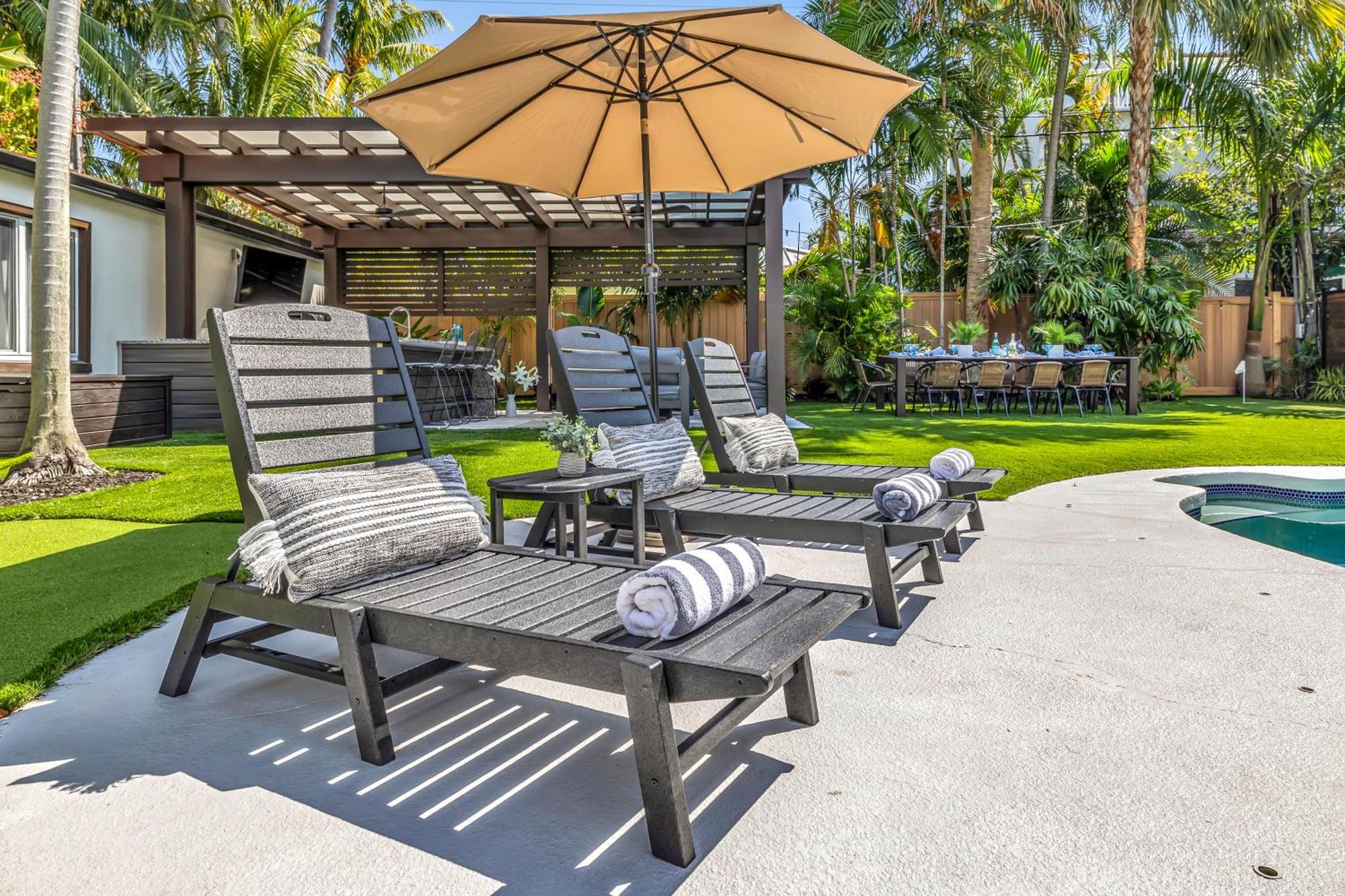 Holiday home Special Pricing, Olas Retreat, Heated Pool, Golf And Family-ready