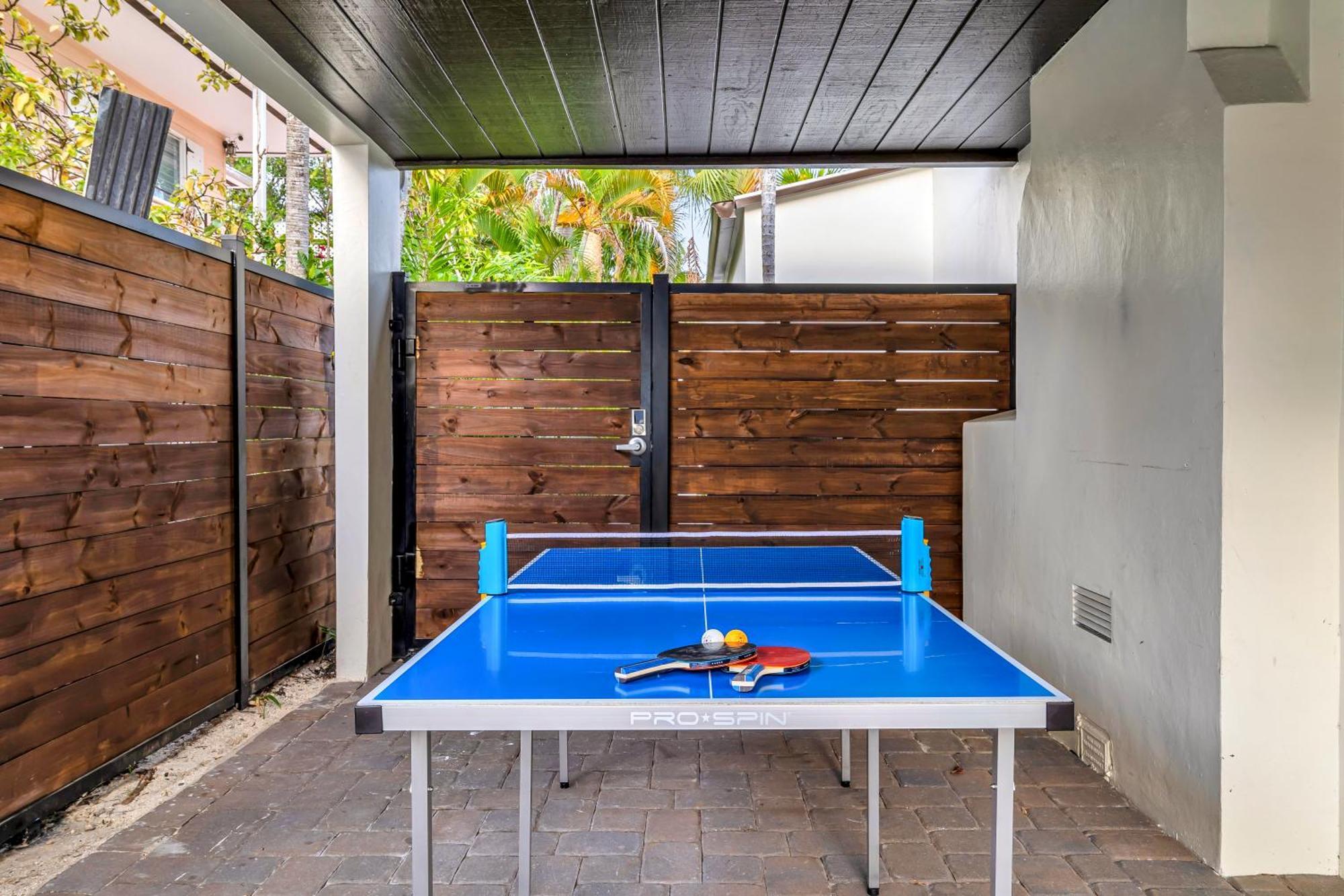 Holiday home Special Pricing, Olas Retreat, Heated Pool, Golf And Family-ready Fort Lauderdale