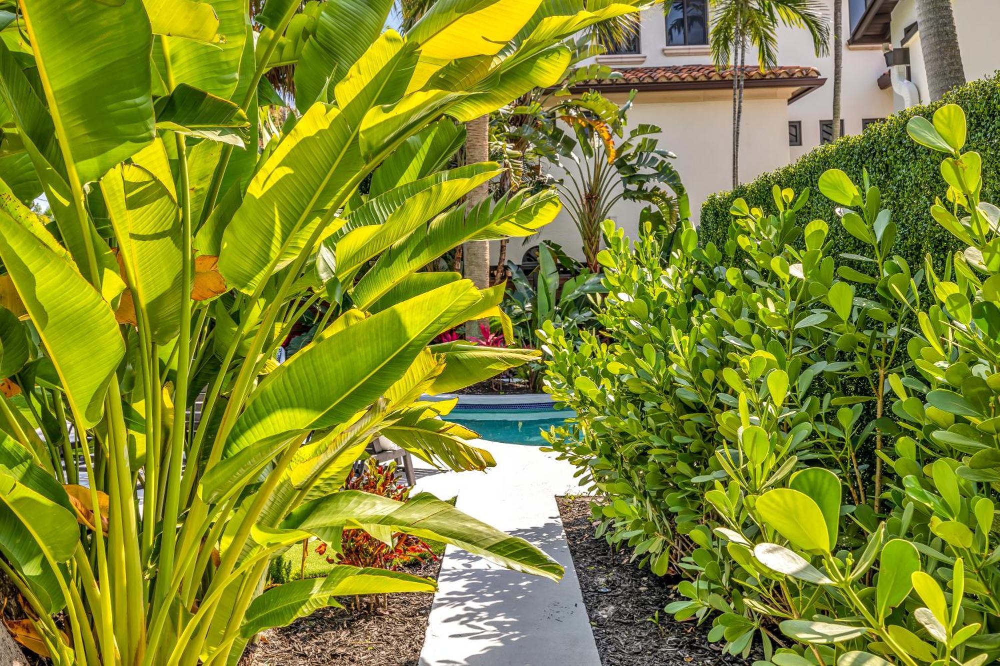 Special Pricing, Olas Retreat, Heated Pool, Golf And Family-ready