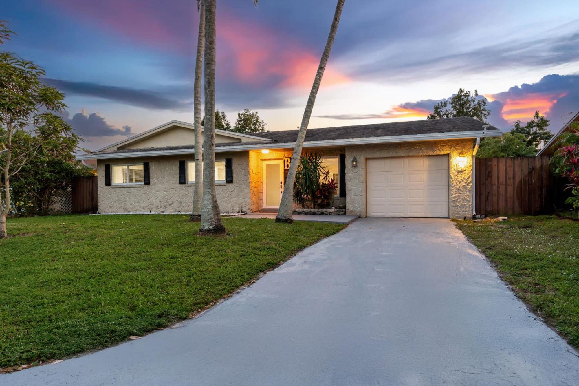 Holiday home 4br With Private Pool And Game - Prime Location *