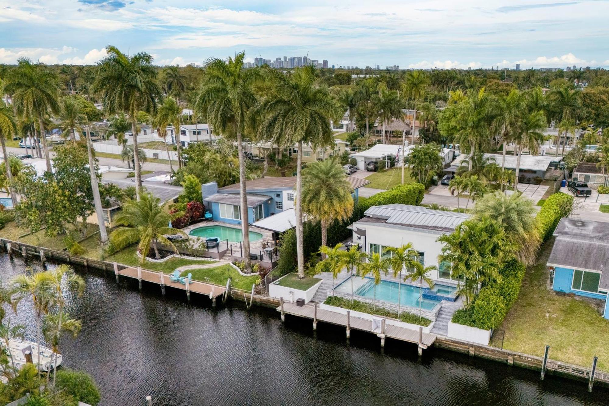 Luxury Waterfront W Pool Hot Tub Dock Near Olas Gulfstream Holiday home *