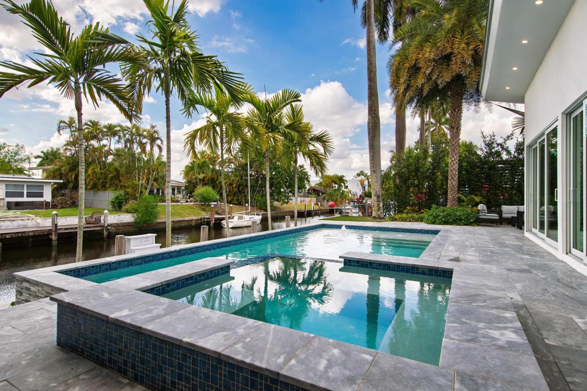 Luxury Waterfront W Pool Hot Tub Dock Near Olas Gulfstream Holiday home Fort Lauderdale
