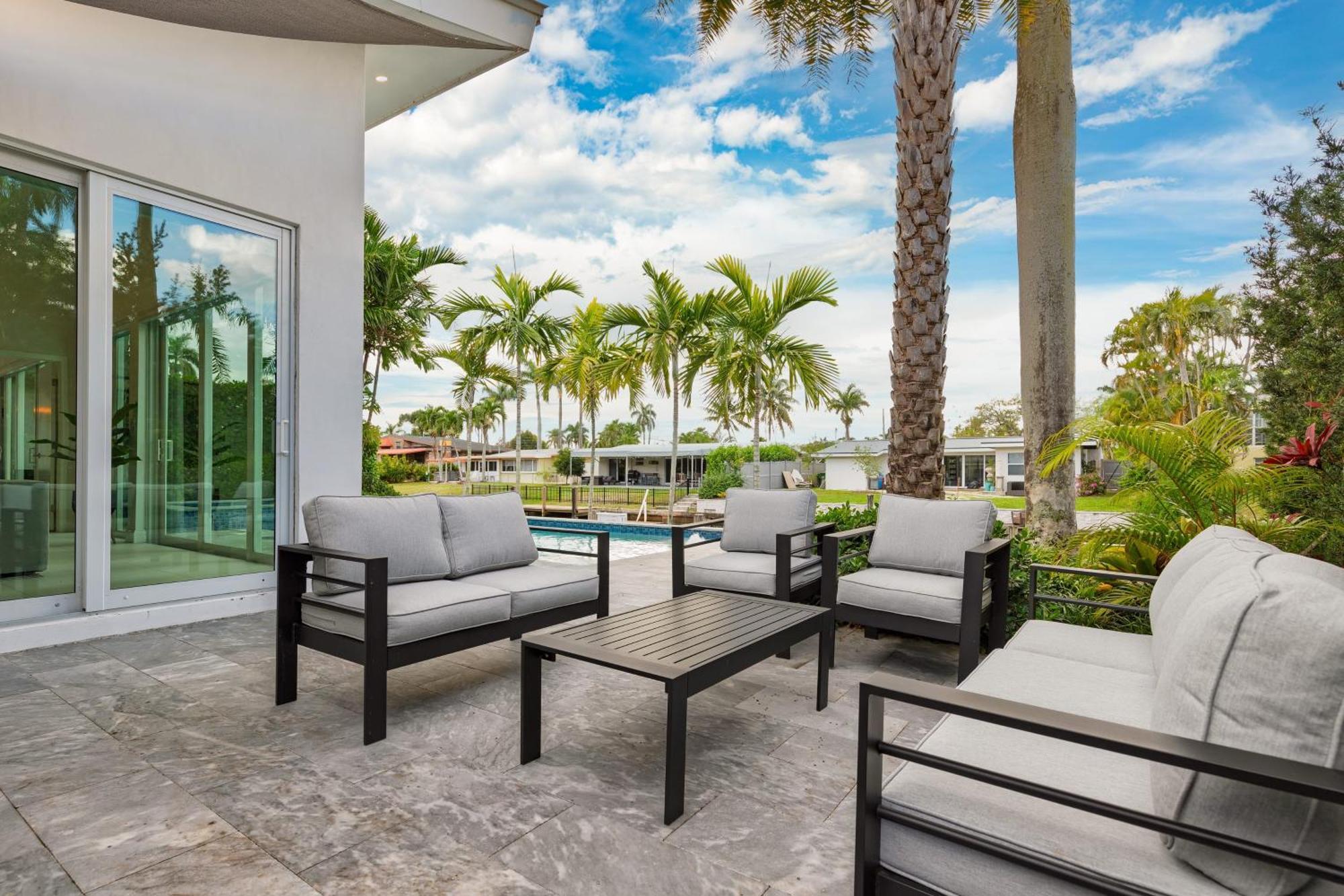 Luxury Waterfront W Pool Hot Tub Dock Near Olas Gulfstream Fort Lauderdale