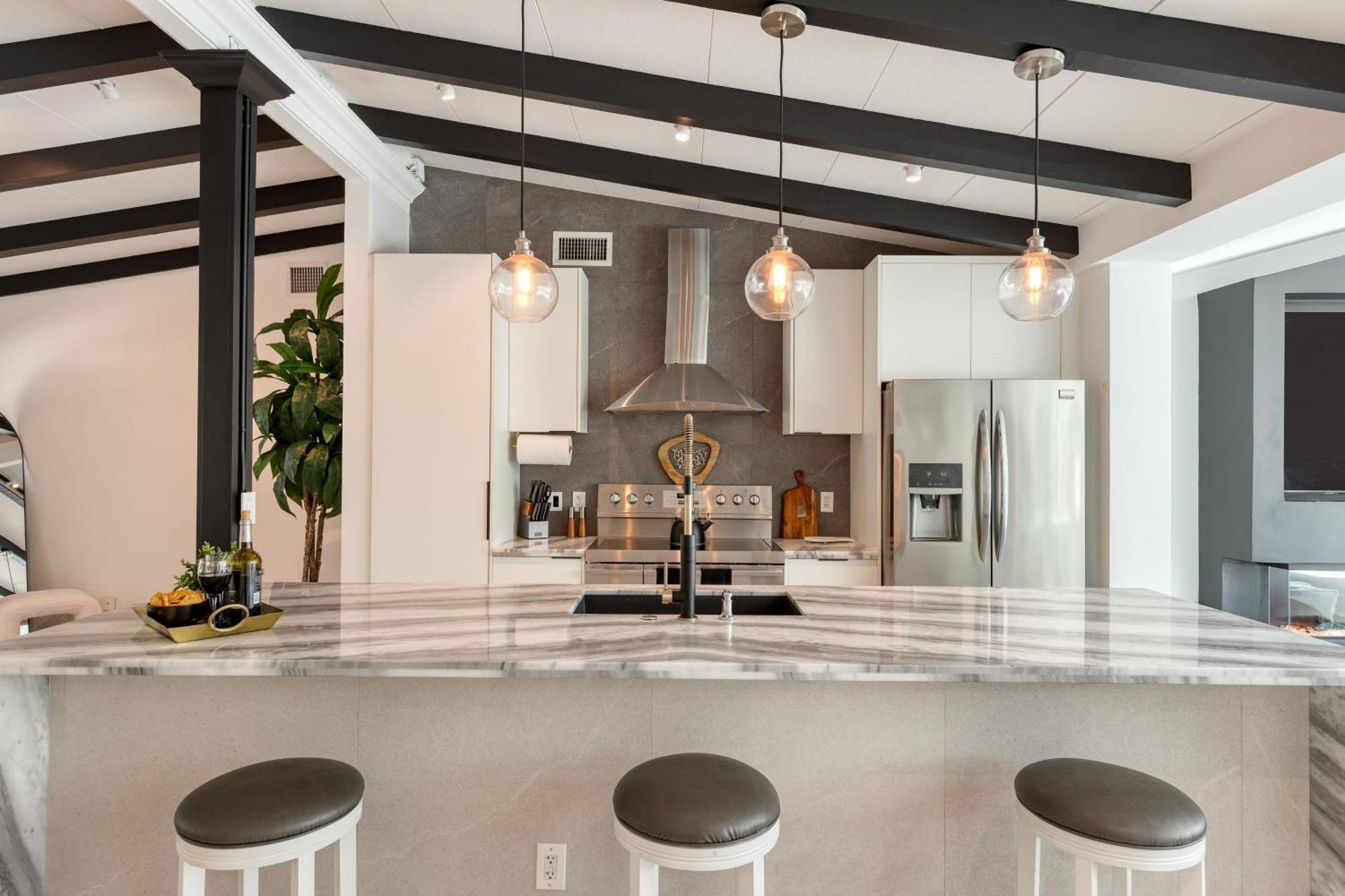 Luxury Waterfront W Pool Hot Tub Dock Near Olas Gulfstream Holiday home Fort Lauderdale