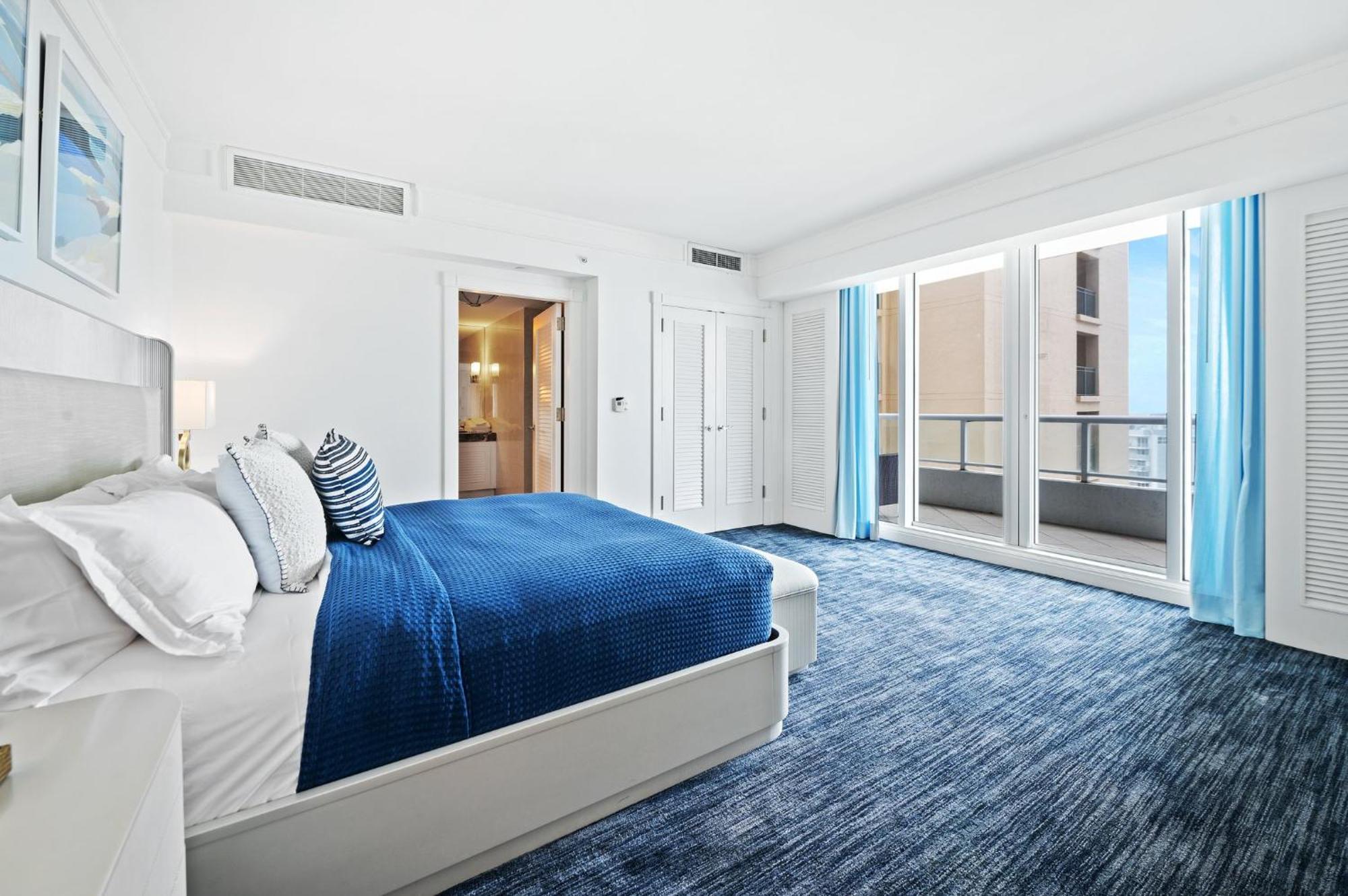 Ritz-carlton Luxury Oceanfront 2br On 16th Floor Apartment Fort Lauderdale