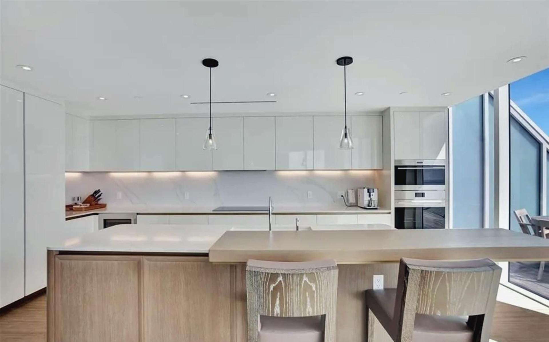 Four Bedroom 5-star Beachfront Living Apartment Fort Lauderdale