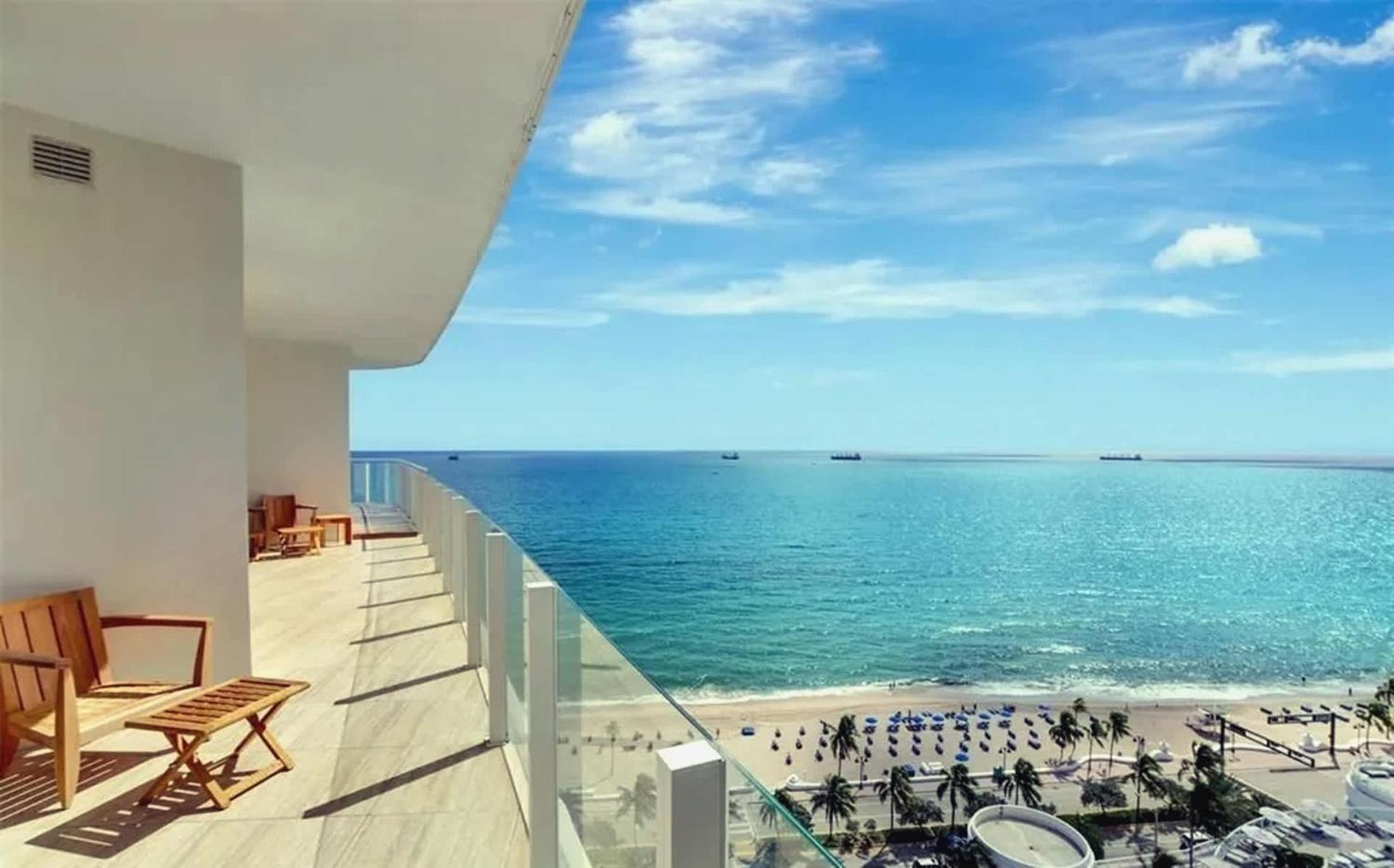 Four Bedroom 5-star Beachfront Living Fort Lauderdale
