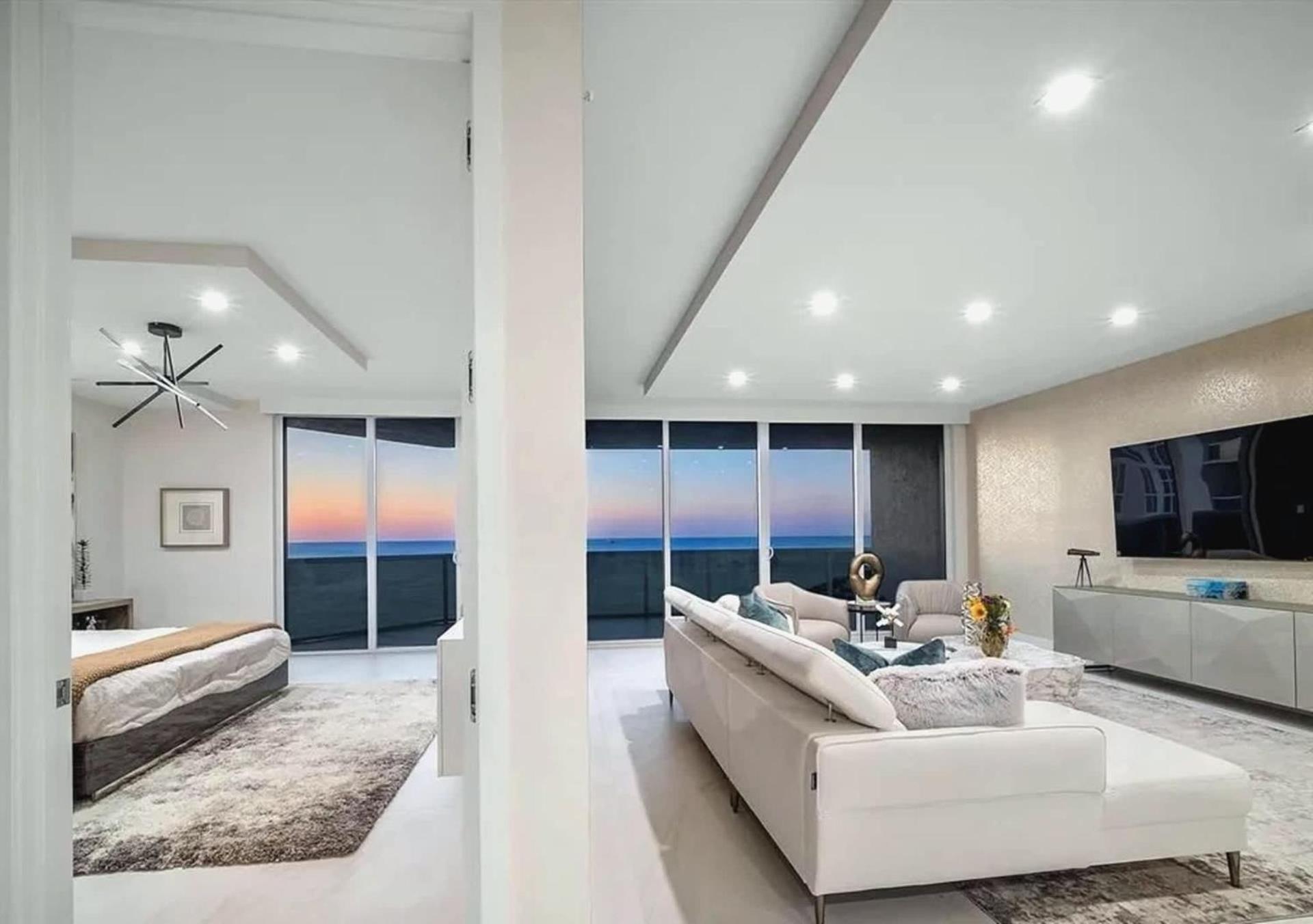 Apartment Beautifully Appointed 3 Bedroom Fort Lauderdale