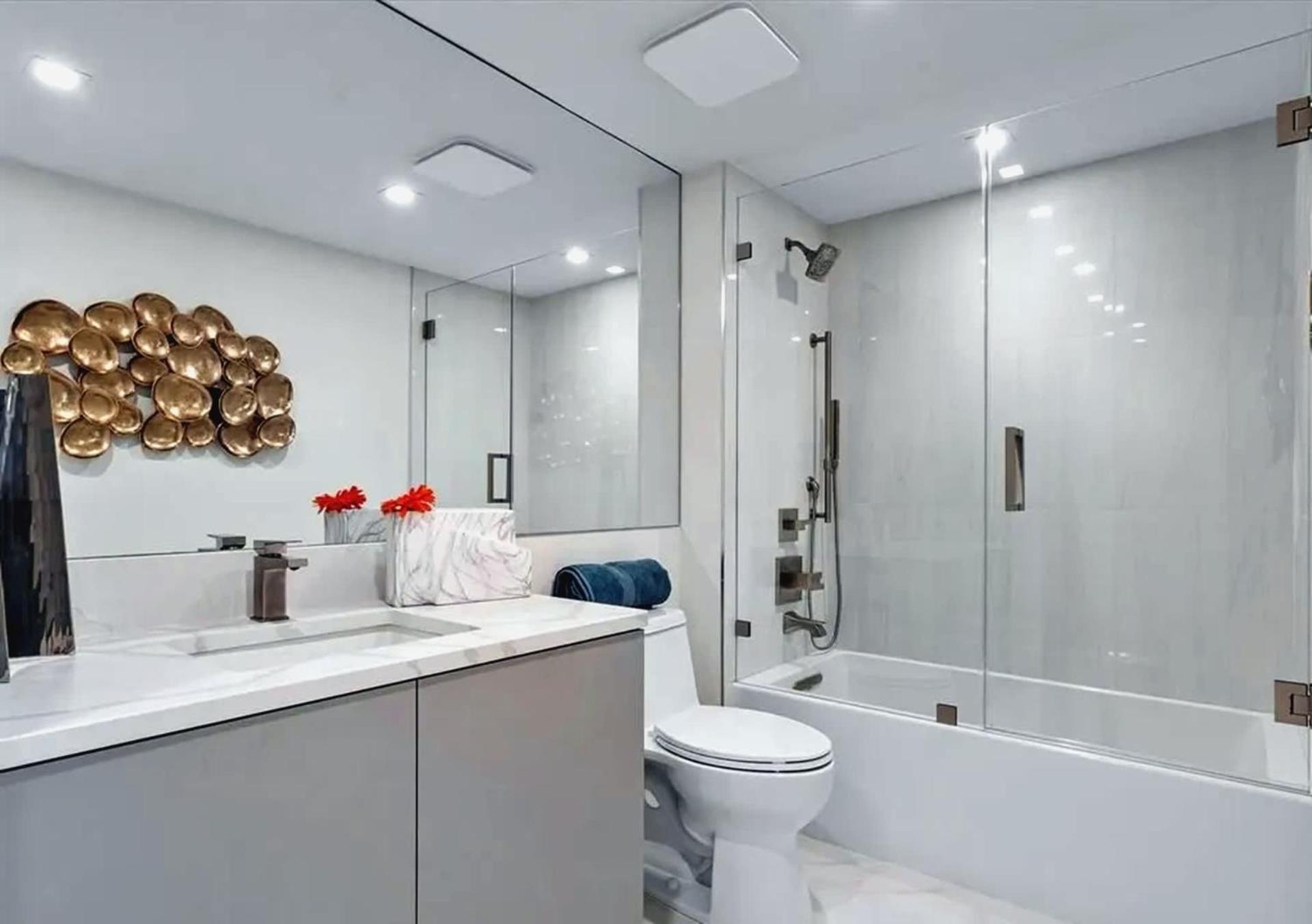 Beautifully Appointed 3 Bedroom *