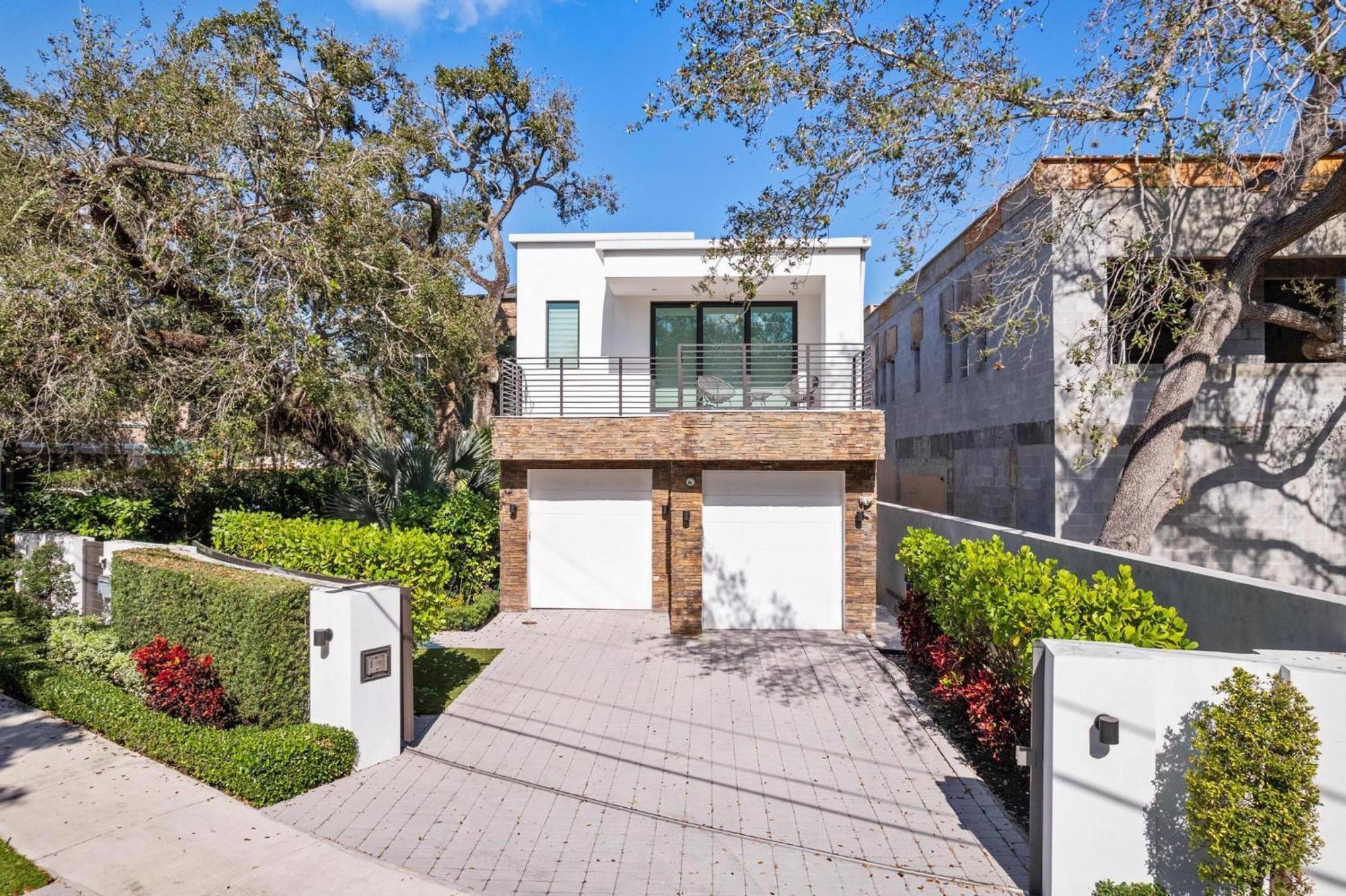Celine Villa