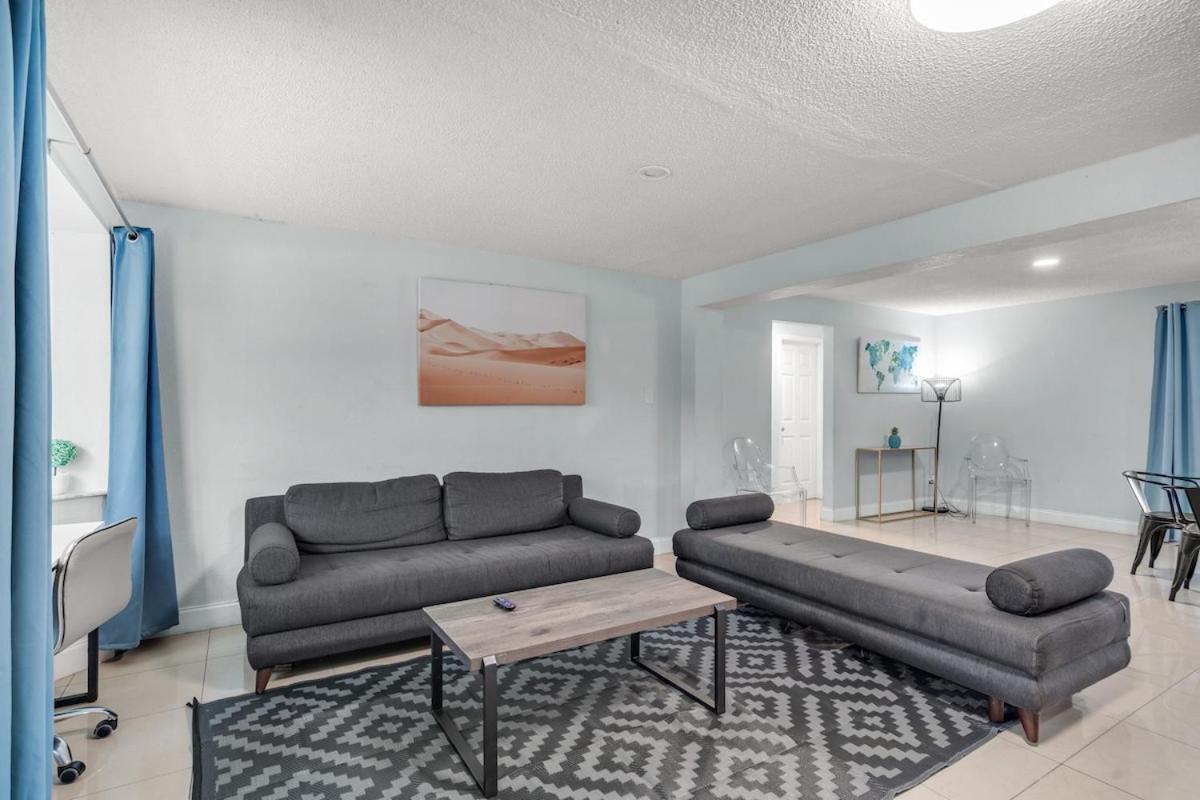 Holiday home Tropical House 3 Bedrooms With Pool Oakland Park *