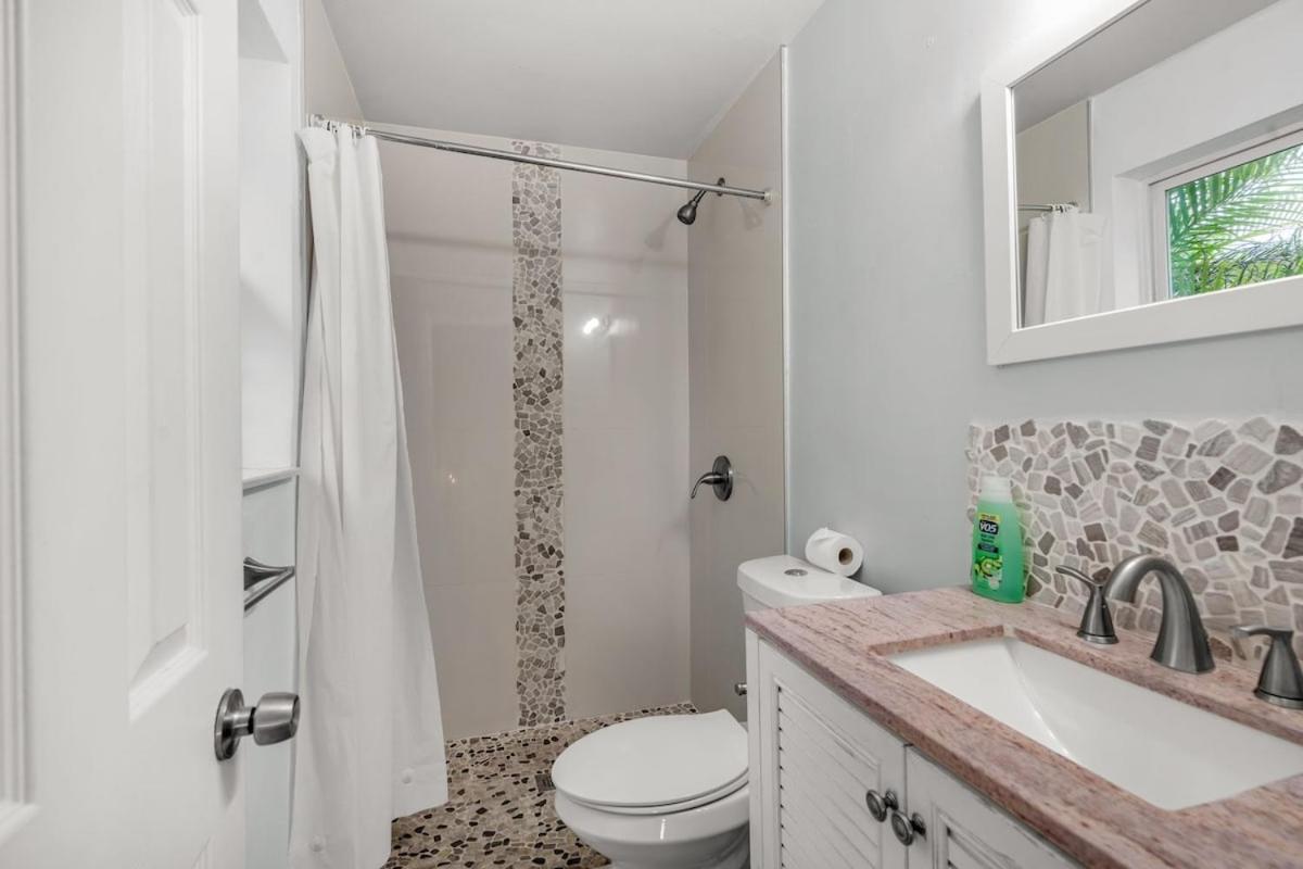 Tropical House 3 Bedrooms With Pool Oakland Park Holiday home