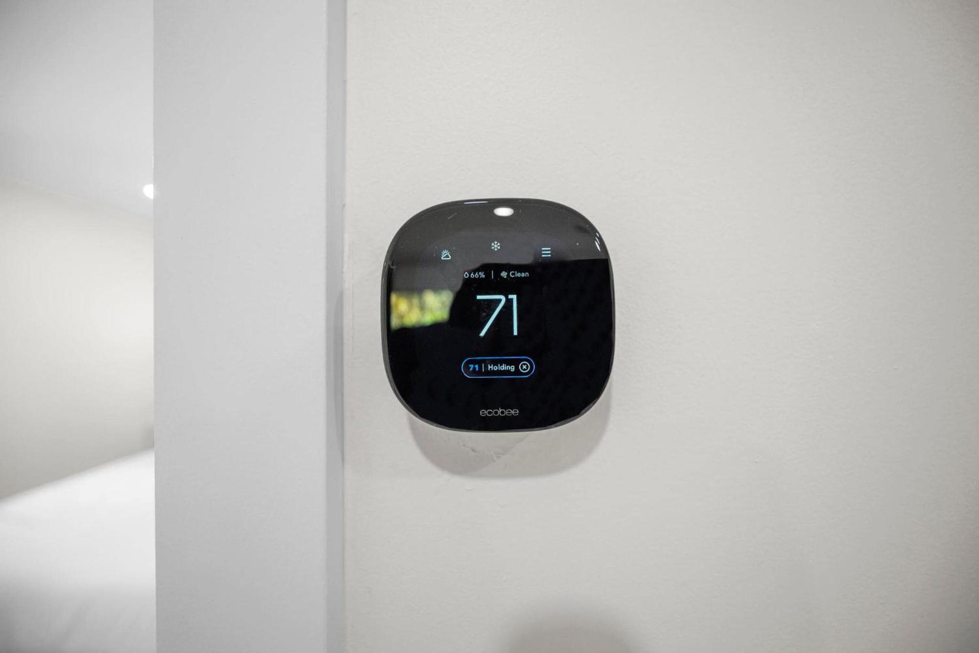 Uhost Ai - Stylish Steps From * Fort Lauderdale