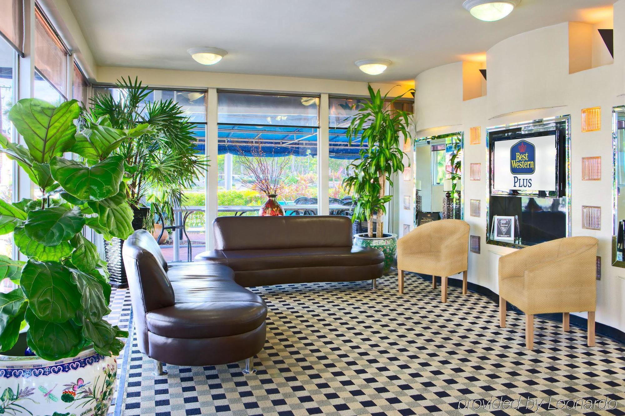 Ramada Oakland Park 2*