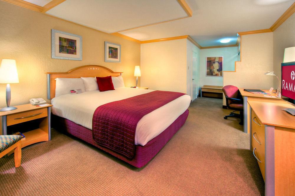Hotel Ramada Oakland Park