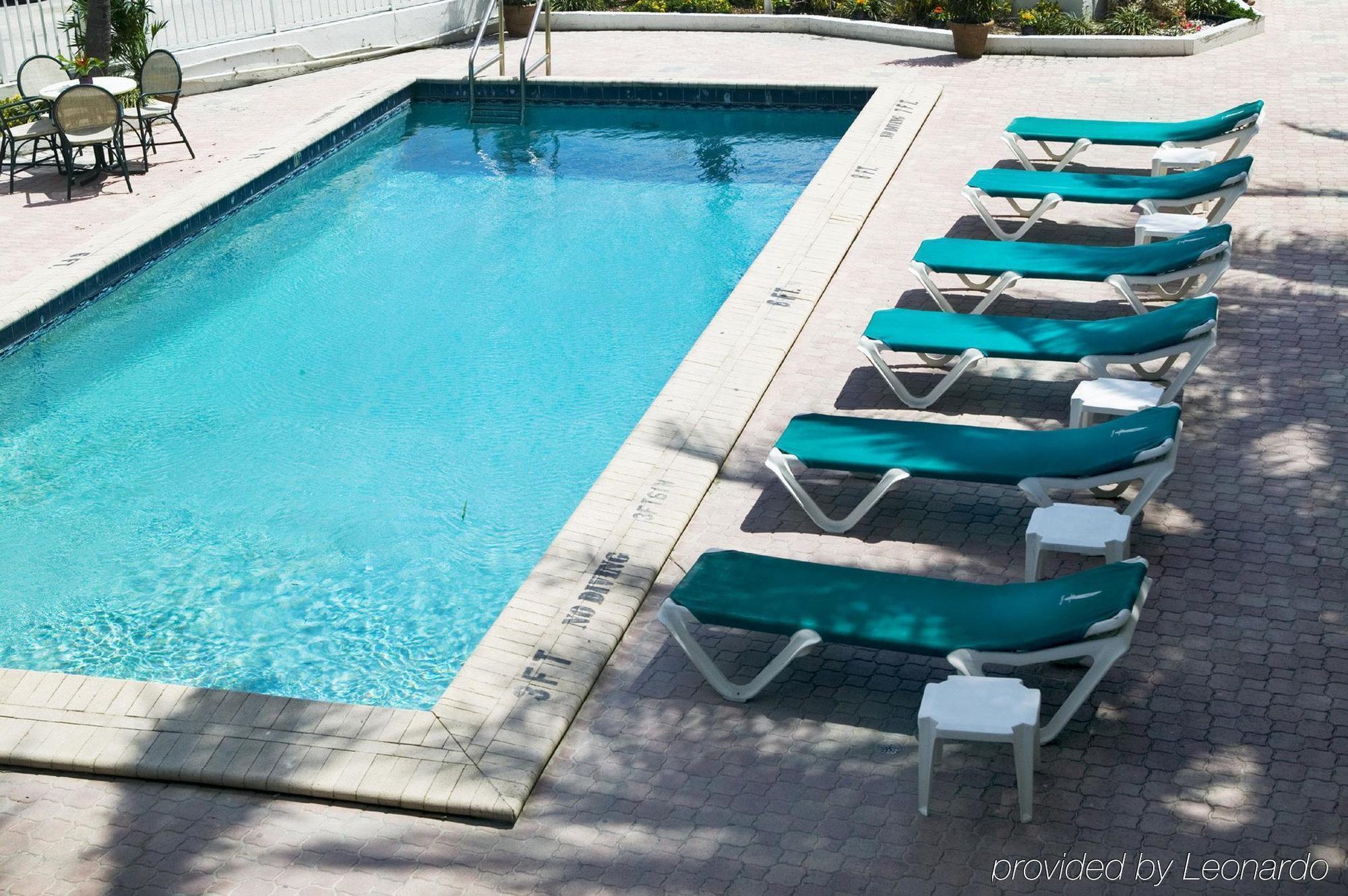 Tropic Cay Beach Hotel