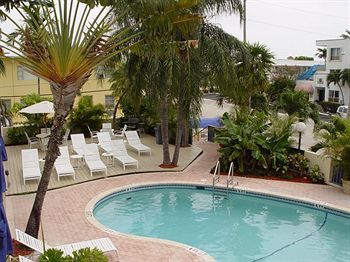 Elysium - Clothing Optional Gay Men's (adults Only) Hotel Fort Lauderdale